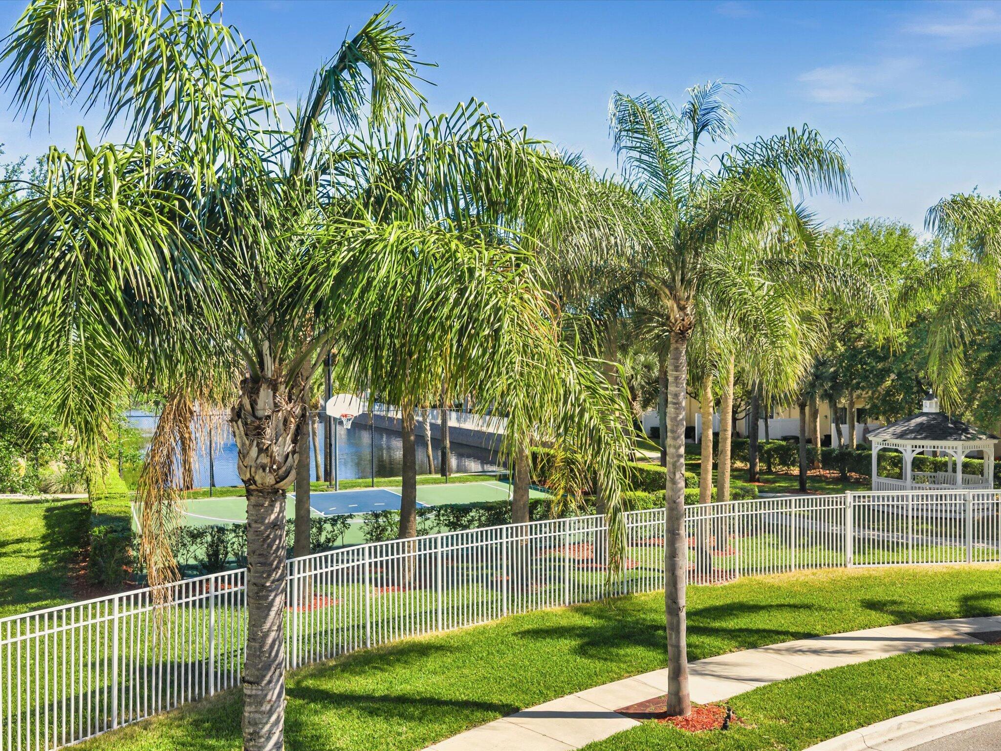 COLONY RESERVE AT LAKE WORTH - Residential