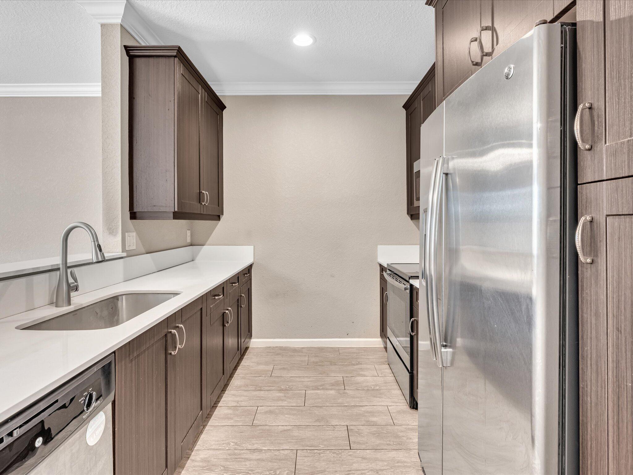 COLONY RESERVE AT LAKE WORTH - Residential