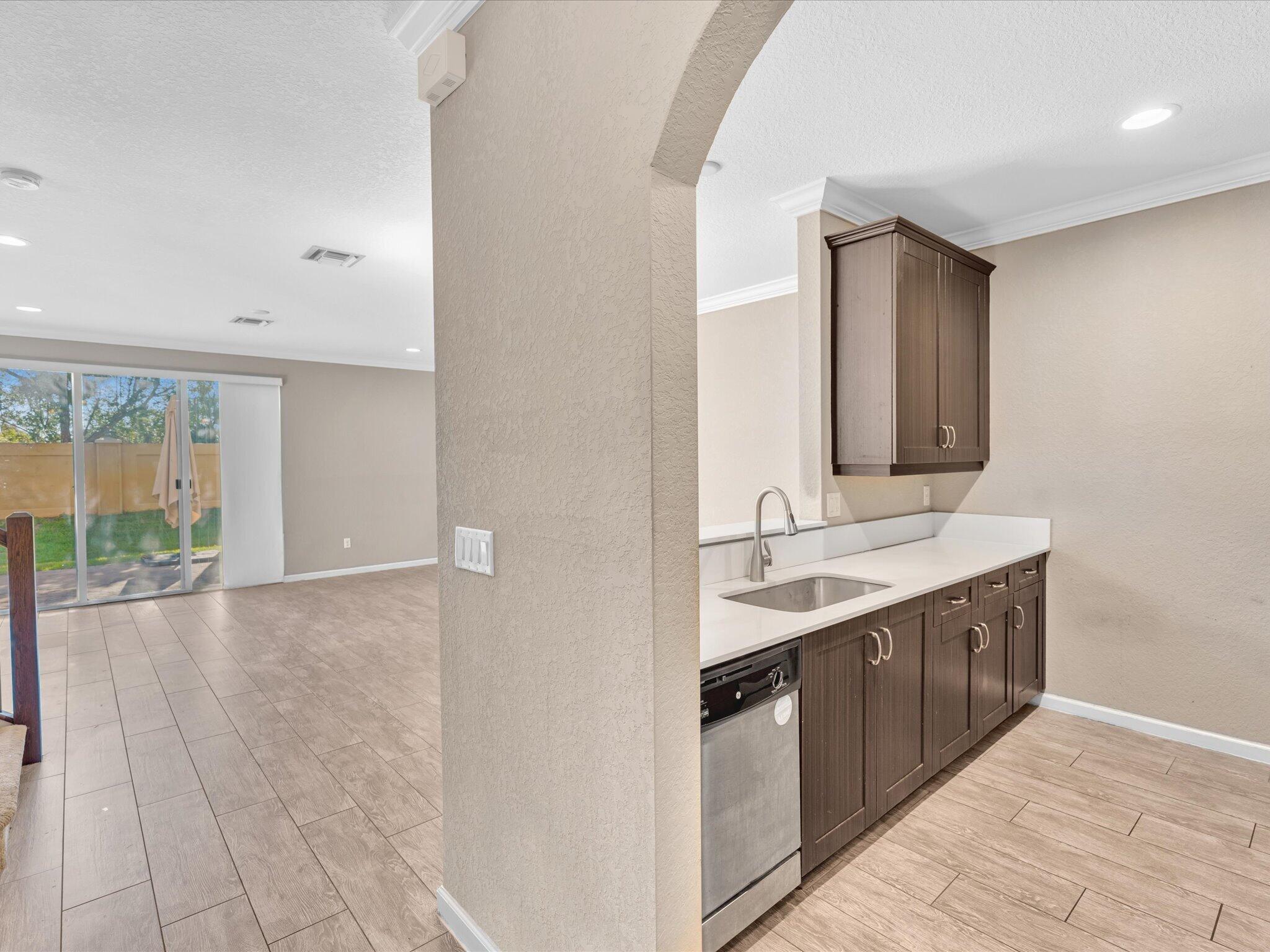 COLONY RESERVE AT LAKE WORTH - Residential