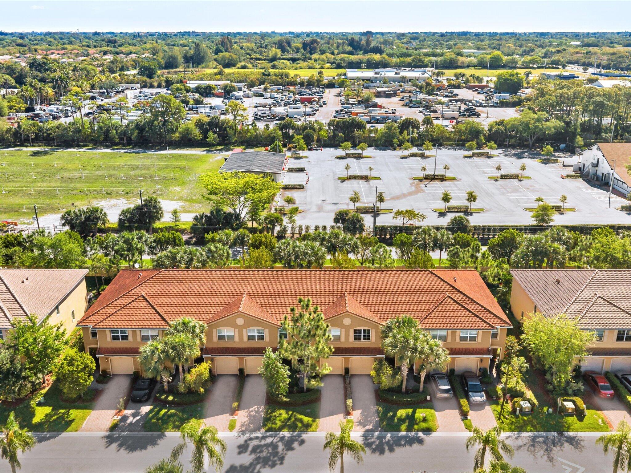 COLONY RESERVE AT LAKE WORTH - Residential
