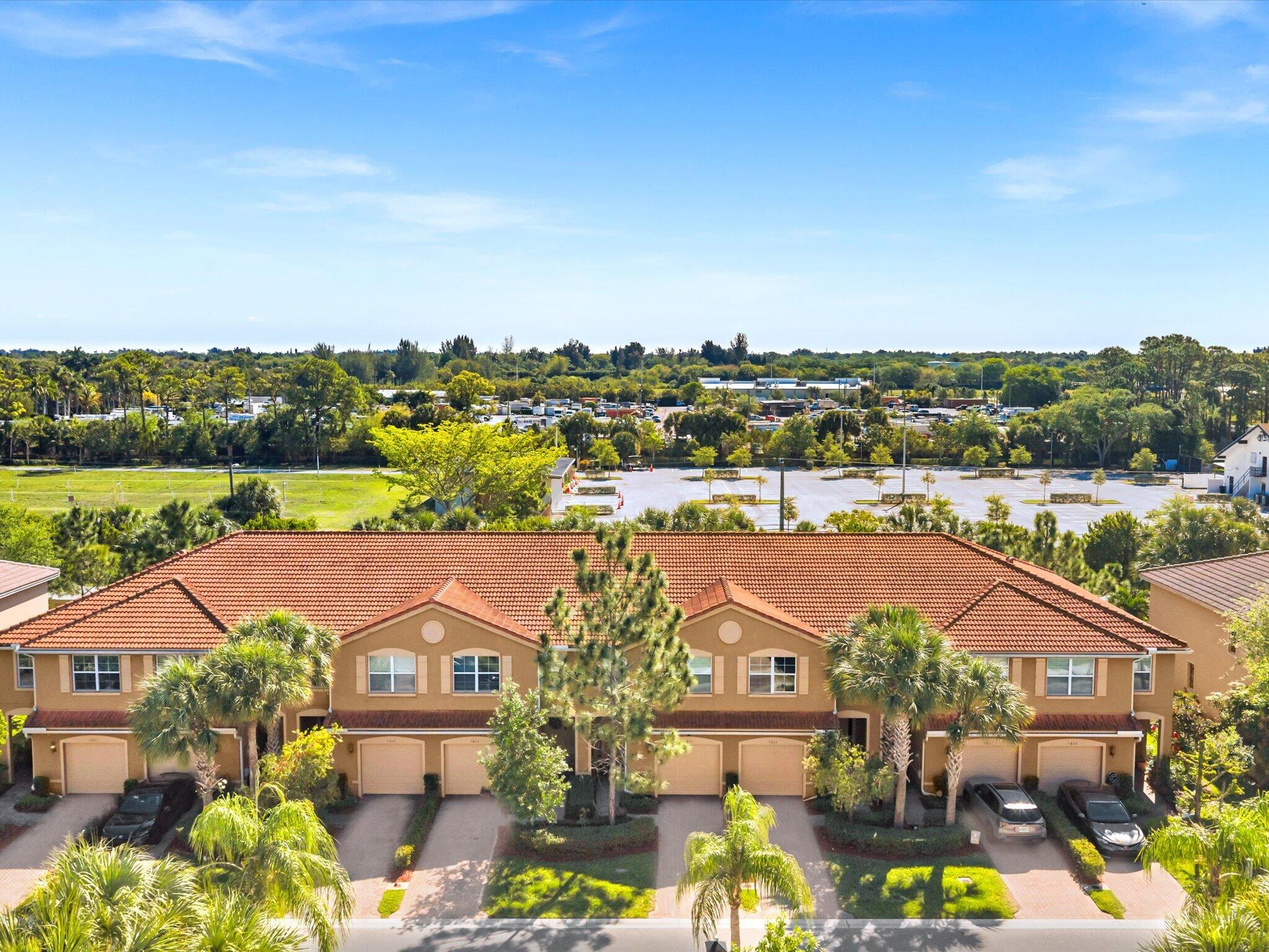 COLONY RESERVE AT LAKE WORTH - Residential