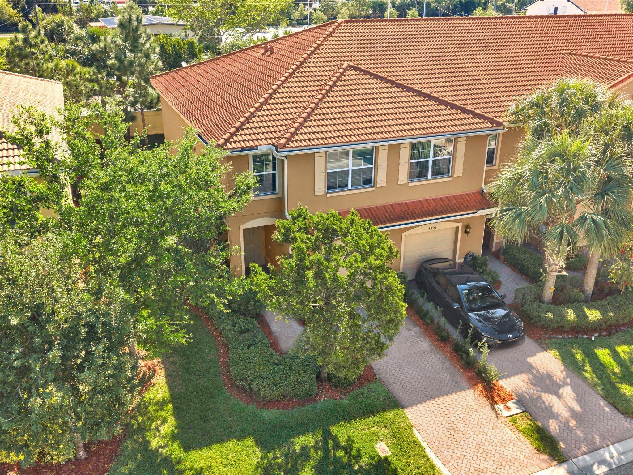 COLONY RESERVE AT LAKE WORTH - Residential