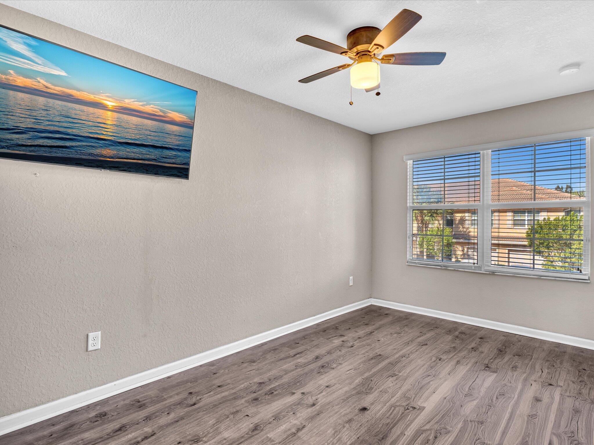 COLONY RESERVE AT LAKE WORTH - Residential