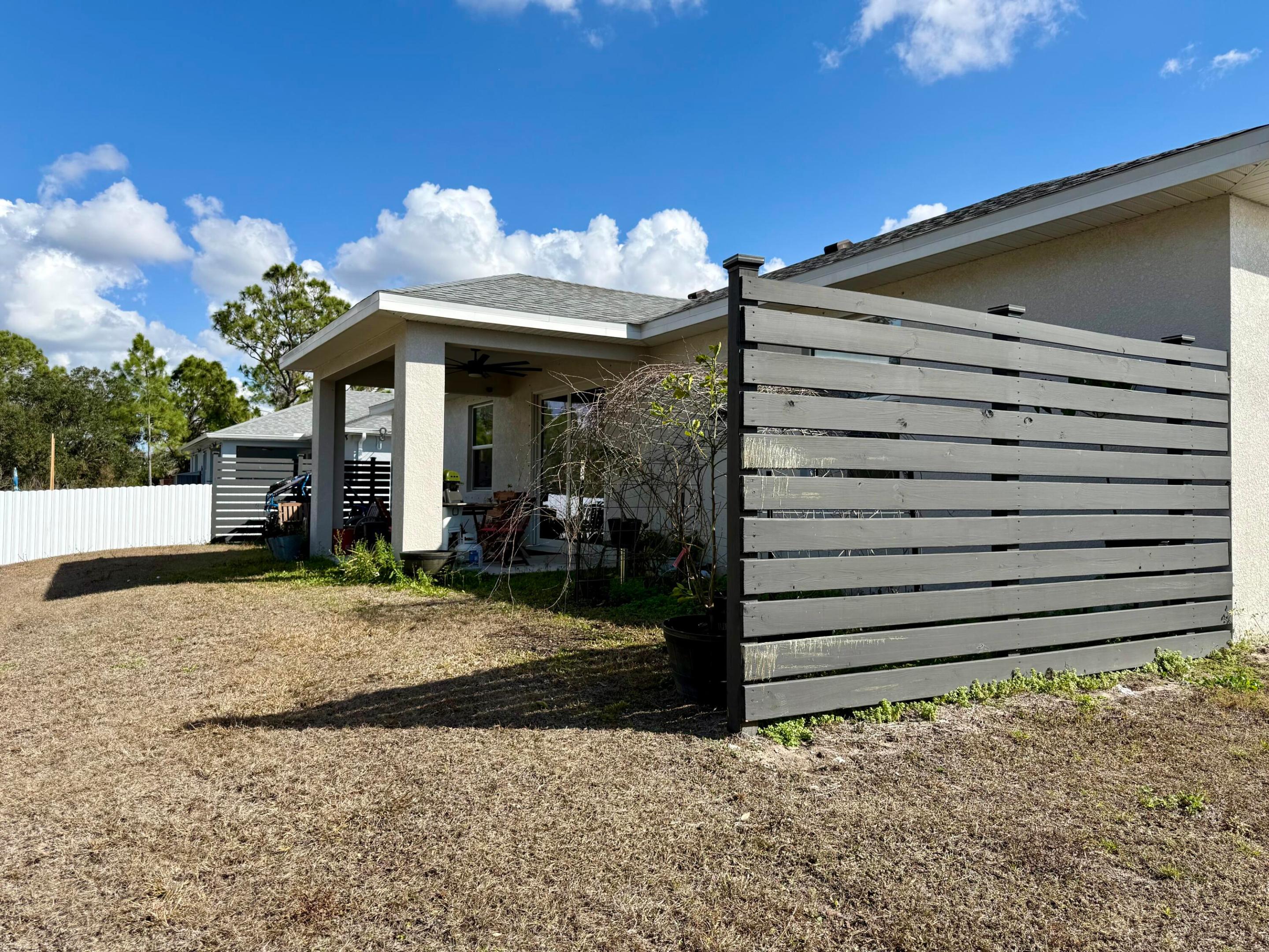 LEHIGH ACRES - Residential