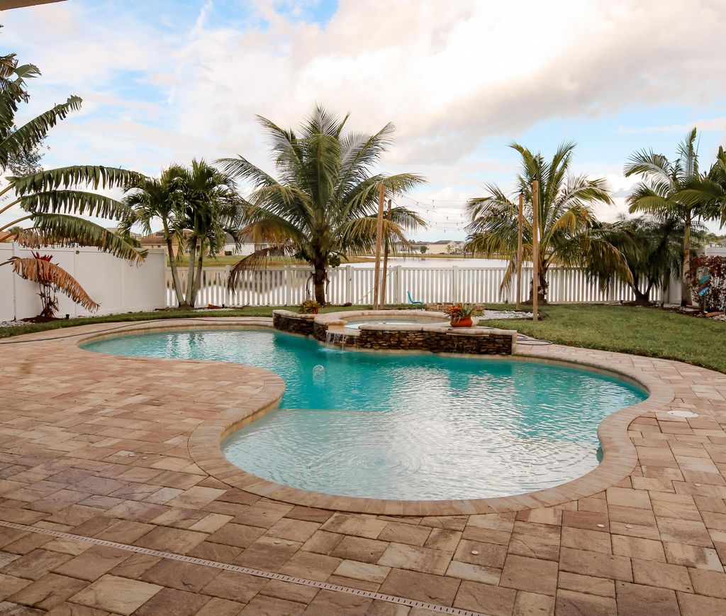 Photo of 11334 SW Glengarry Court, Port Saint Lucie, FL 34987 (MLS # R11153162)
