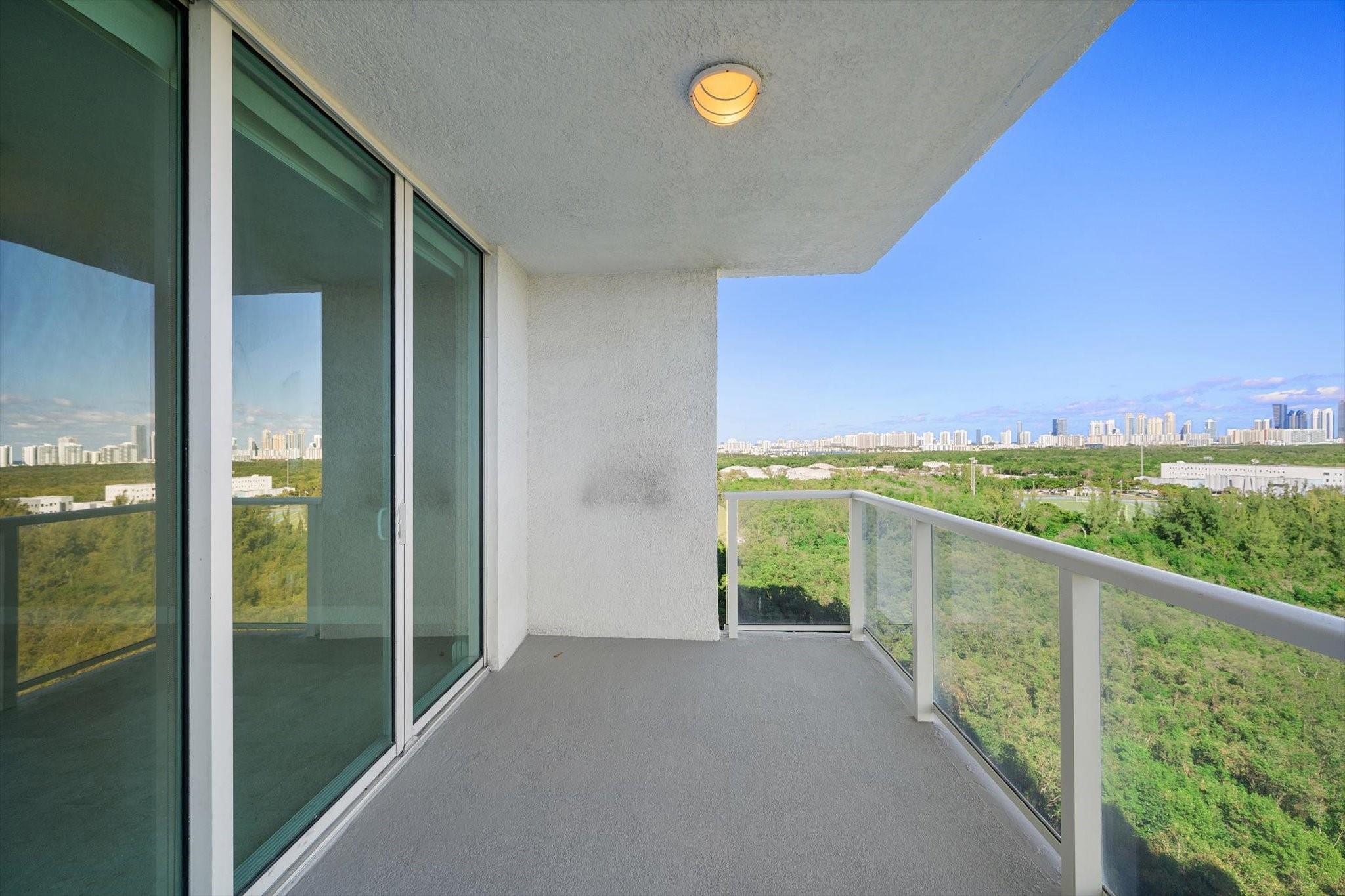 ONE FIFTY ONE @ BISCAYNE - Residential Lease