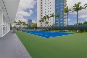 ONE FIFTY ONE @ BISCAYNE - Residential Lease