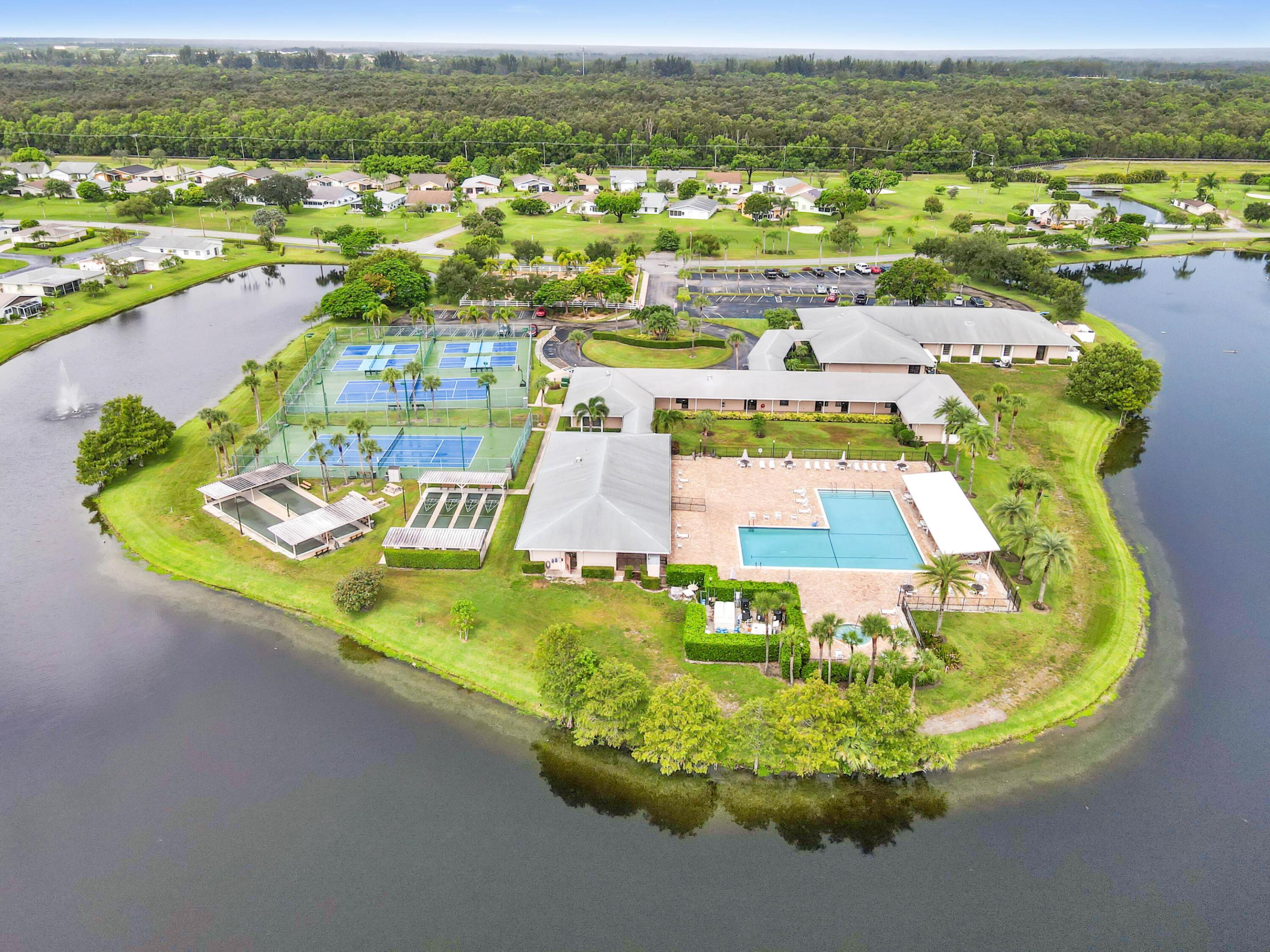 CYPRESS LAKES - Residential