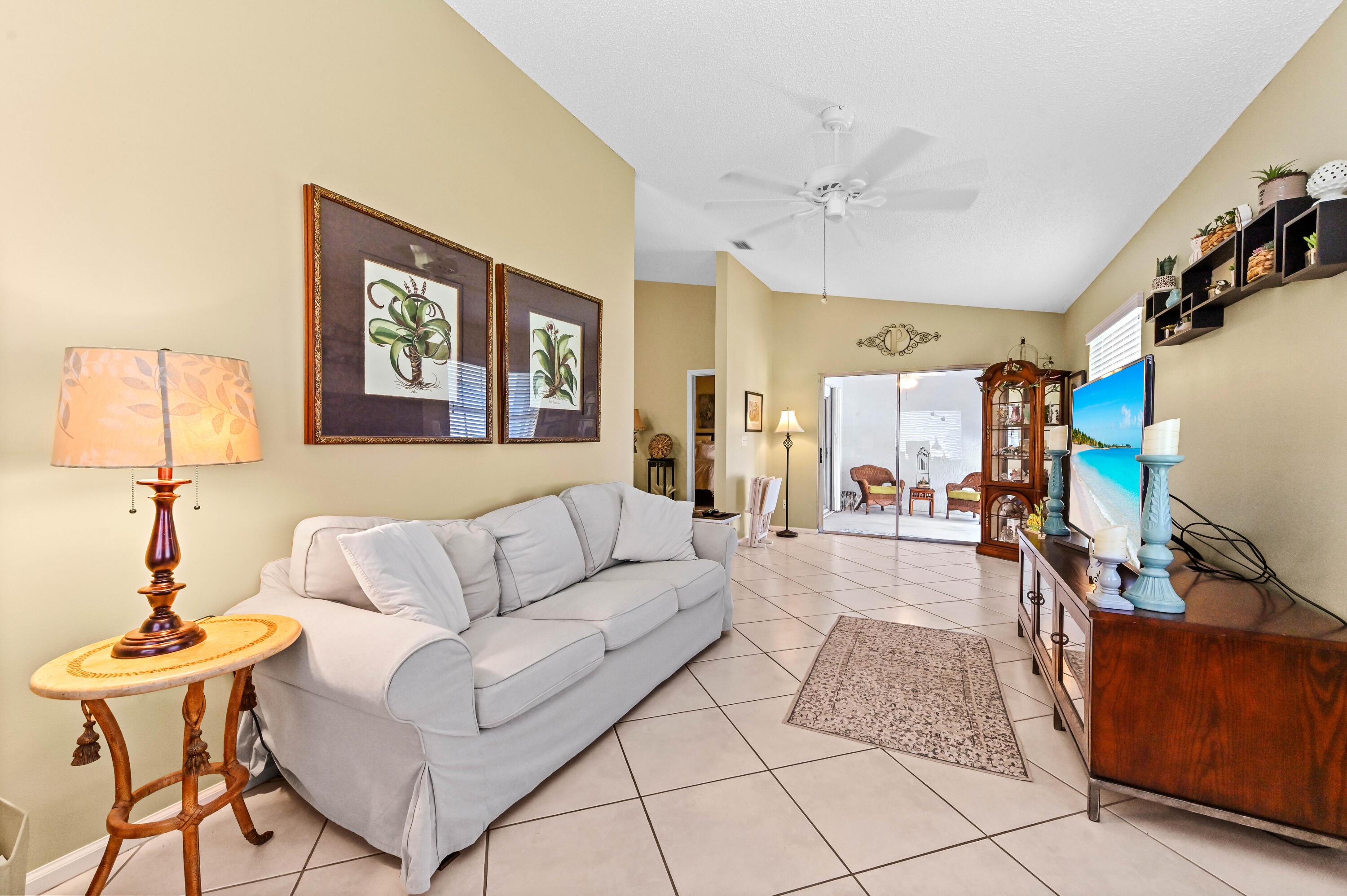 CYPRESS LAKES - Residential