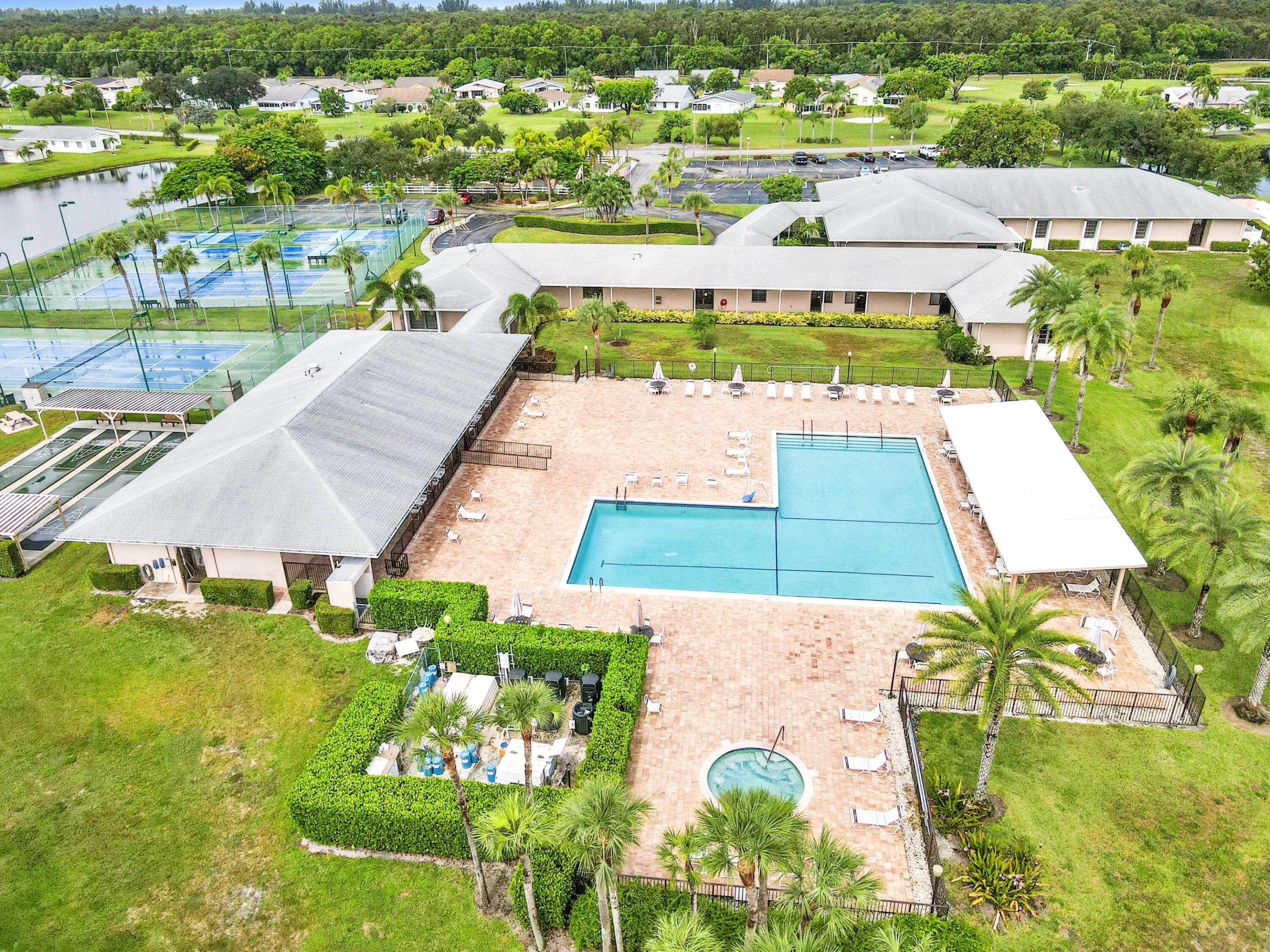 CYPRESS LAKES - Residential