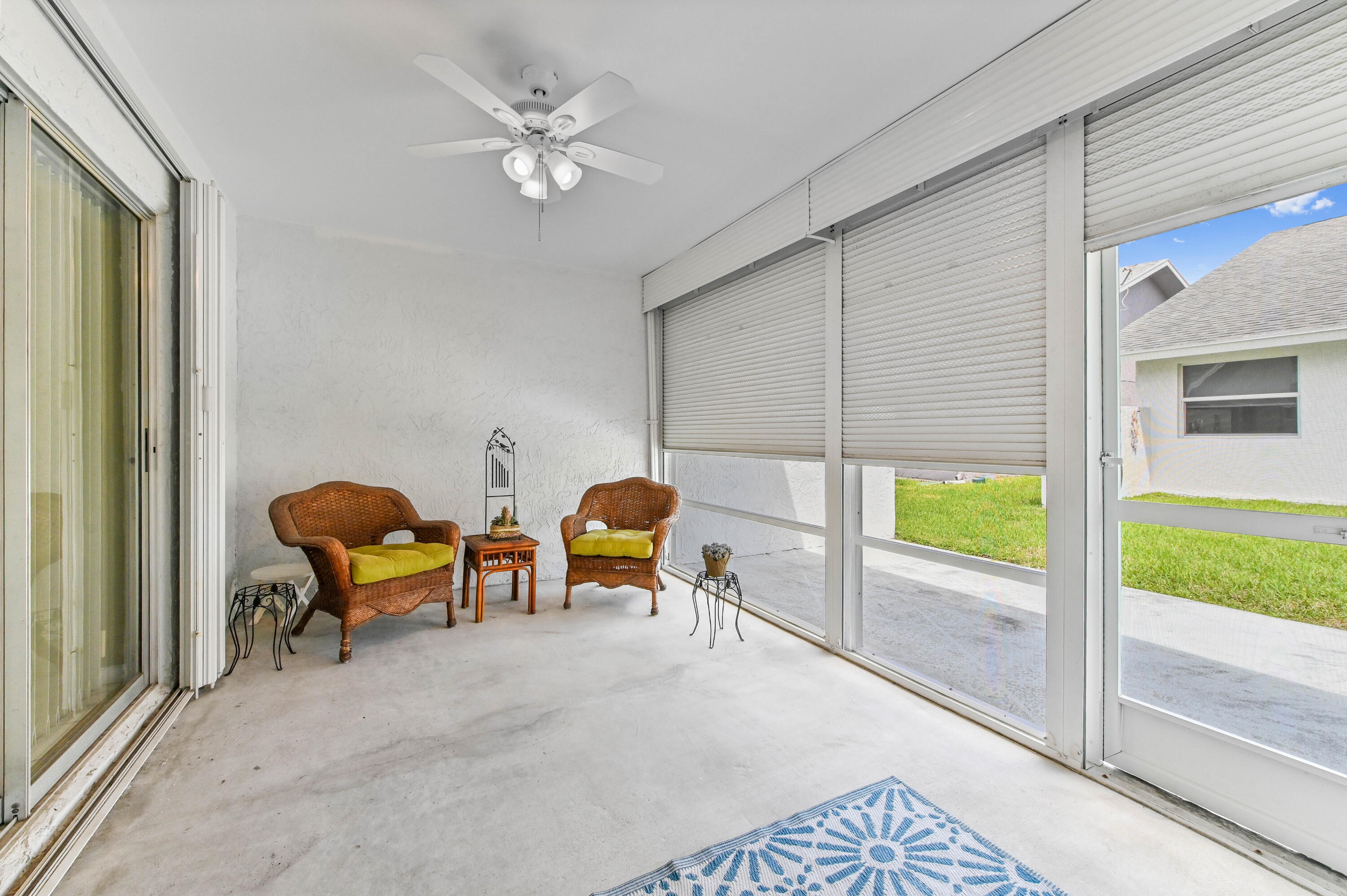 CYPRESS LAKES - Residential