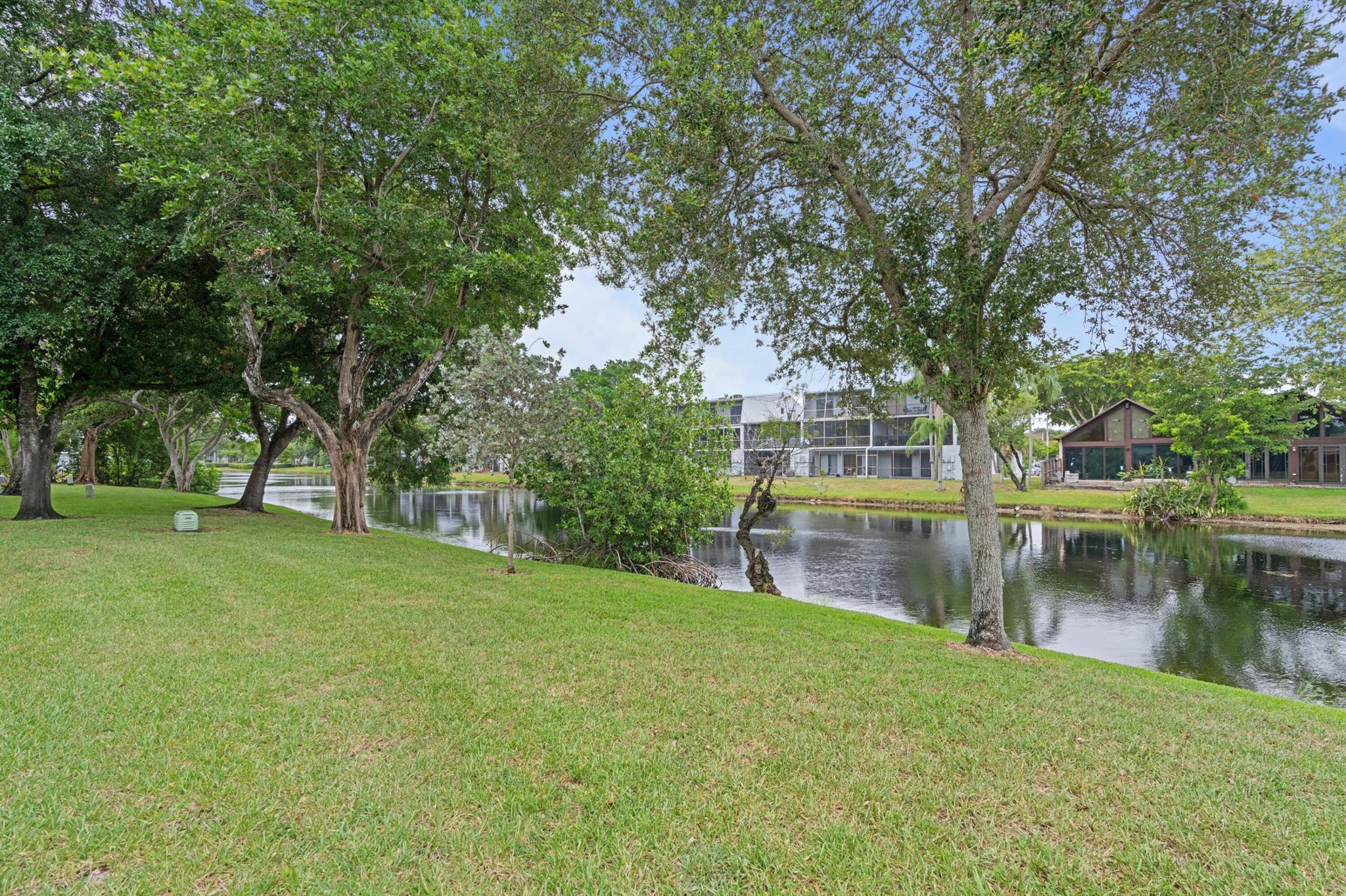 530 Westree Lane