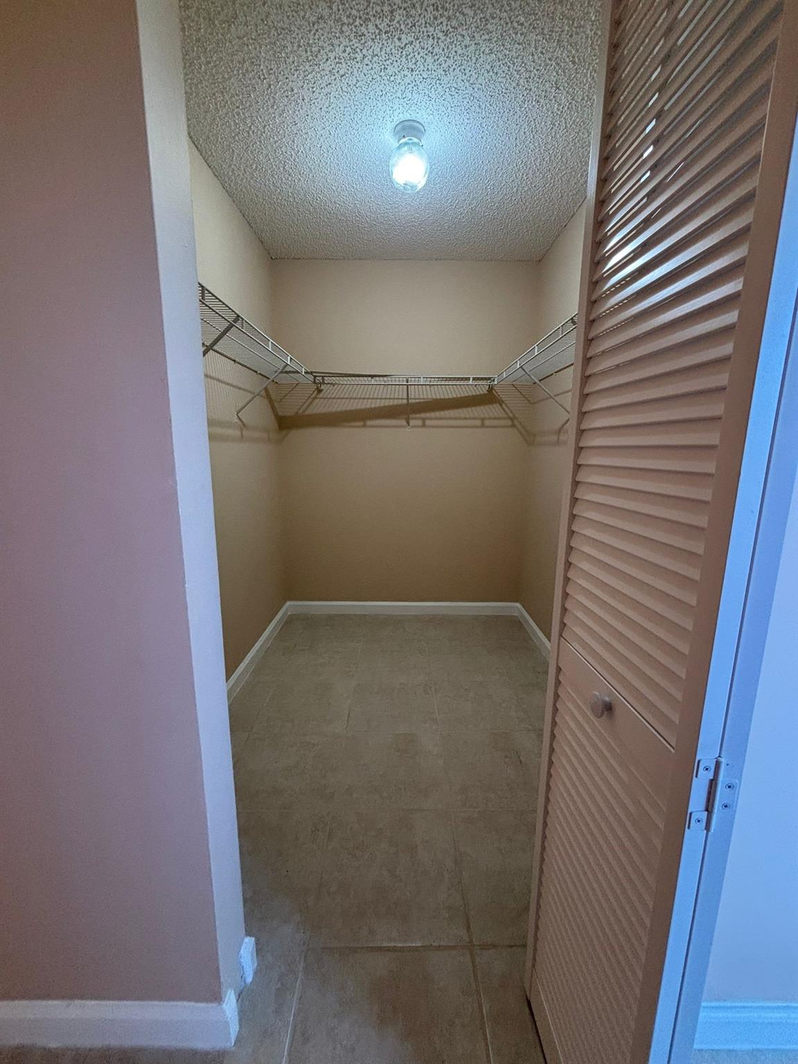 S & R Of Inverrary Prcl O - Residential Lease