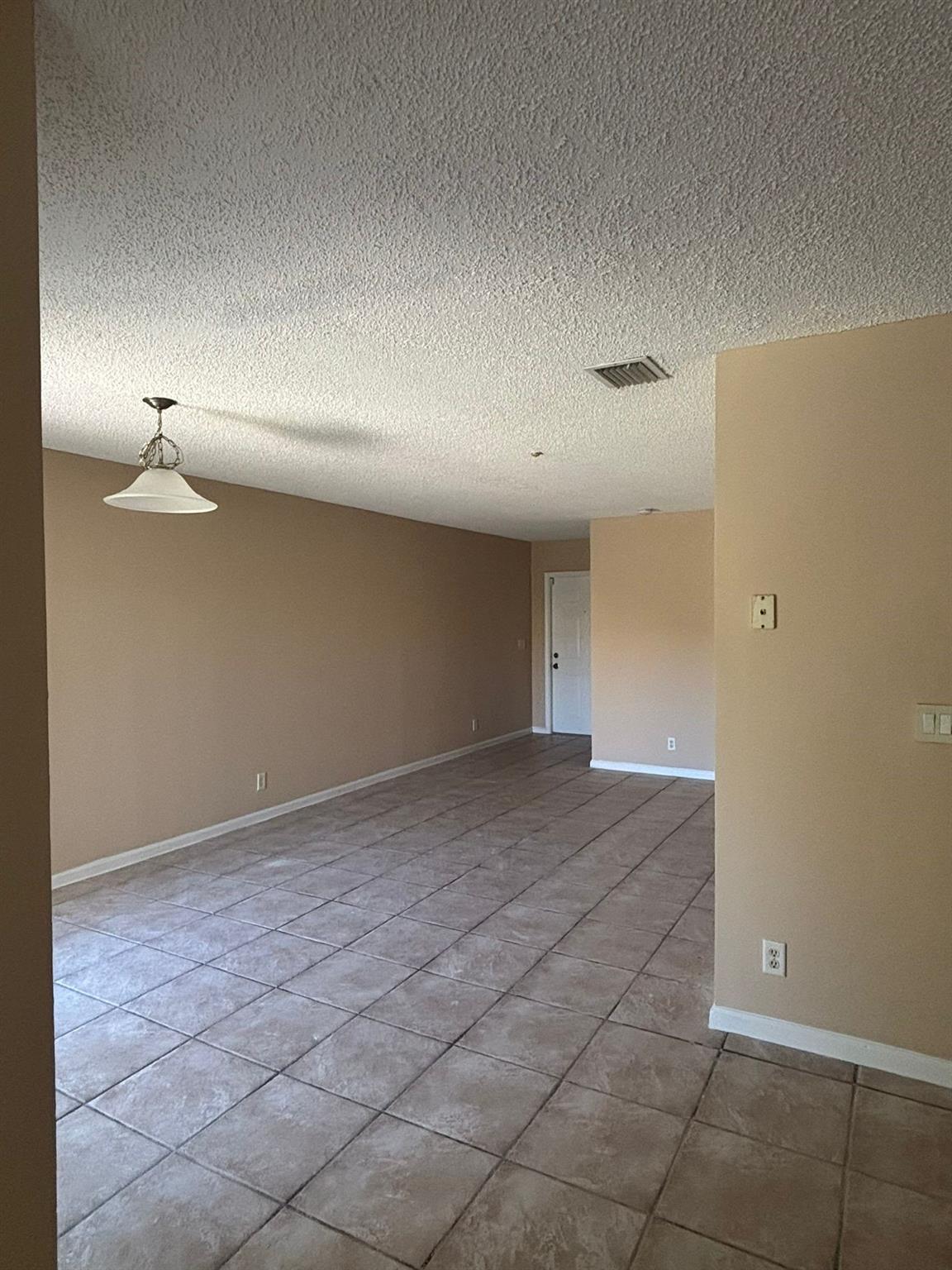 S & R Of Inverrary Prcl O - Residential Lease