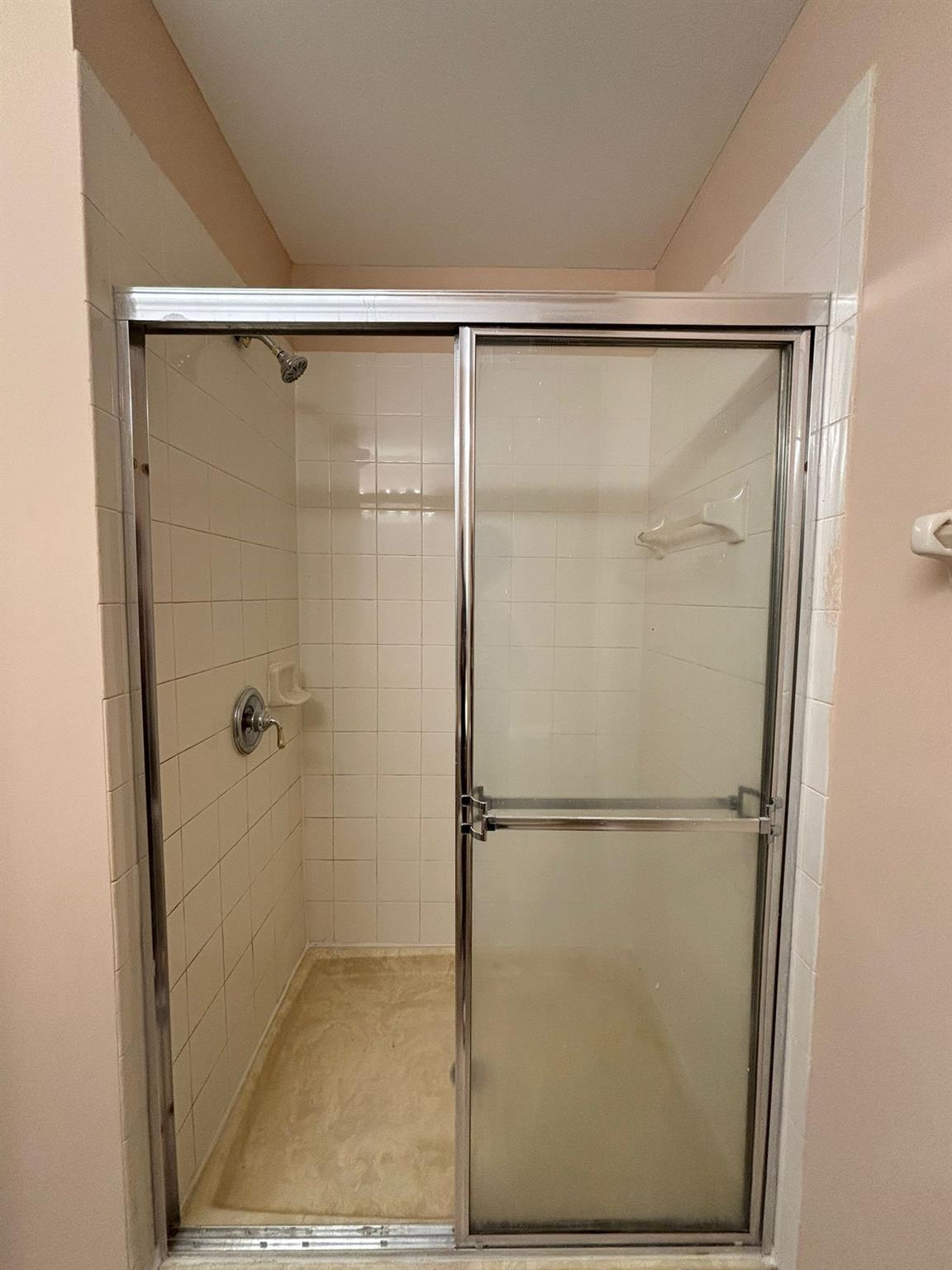 S & R Of Inverrary Prcl O - Residential Lease