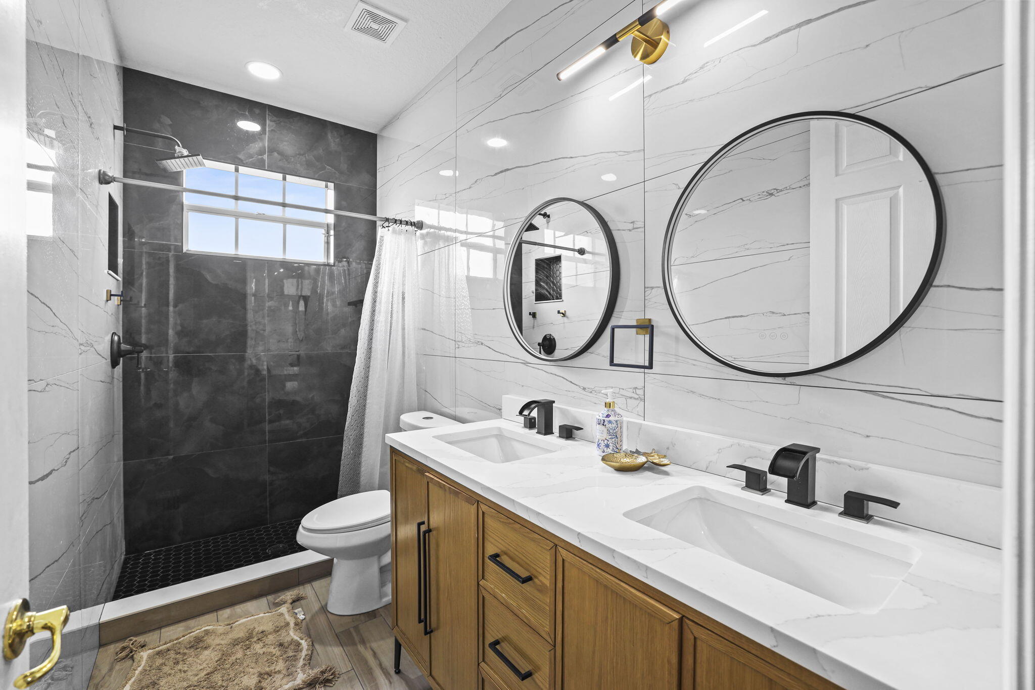 FOURTH  REPLAT OF PORTOFINO ISLES - Residential