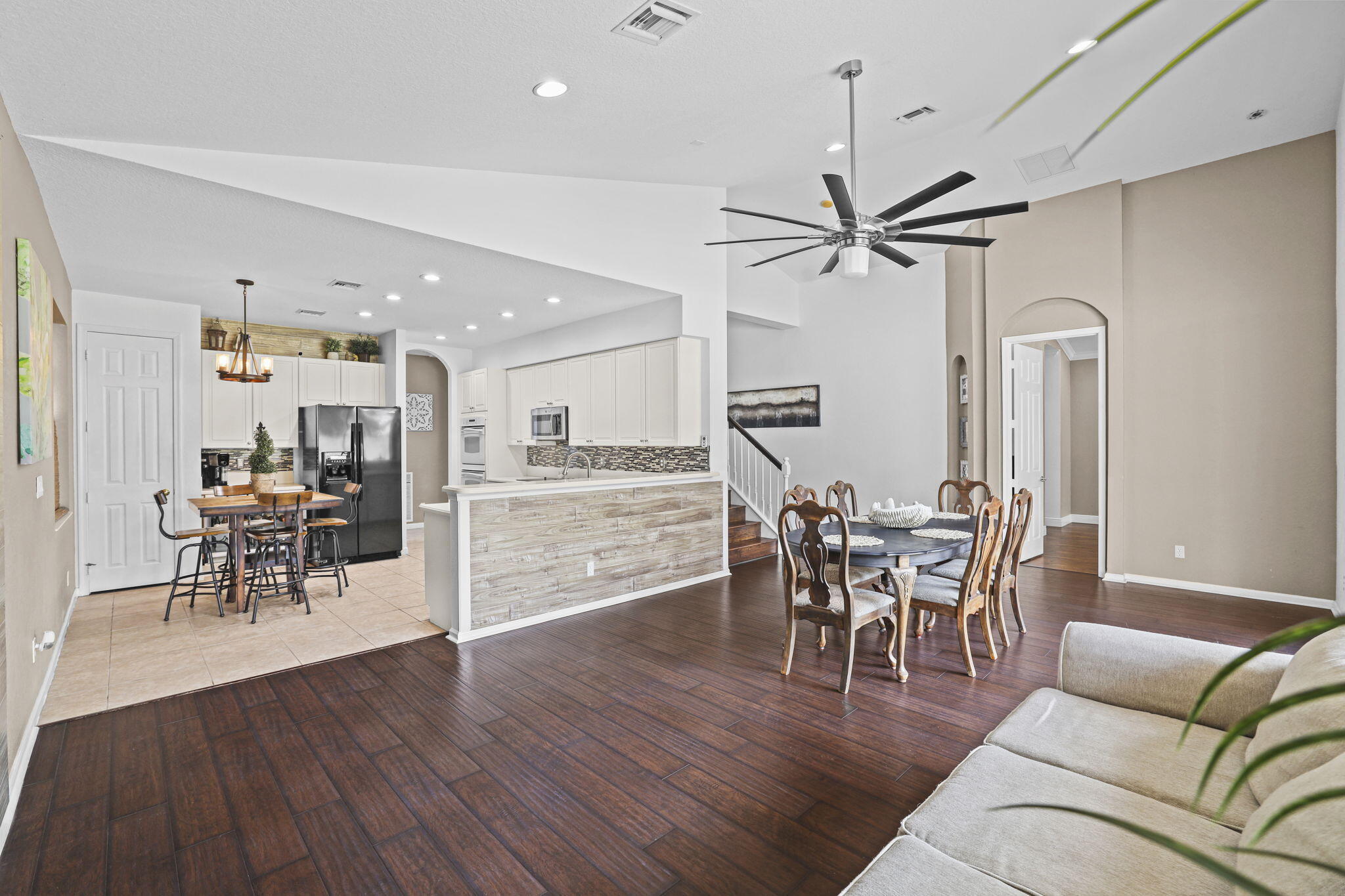 FOURTH  REPLAT OF PORTOFINO ISLES - Residential