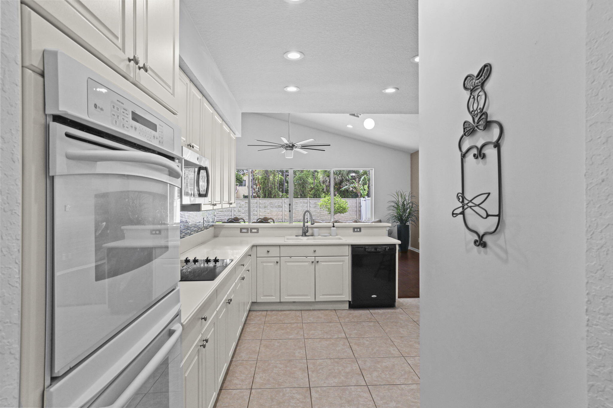 FOURTH  REPLAT OF PORTOFINO ISLES - Residential