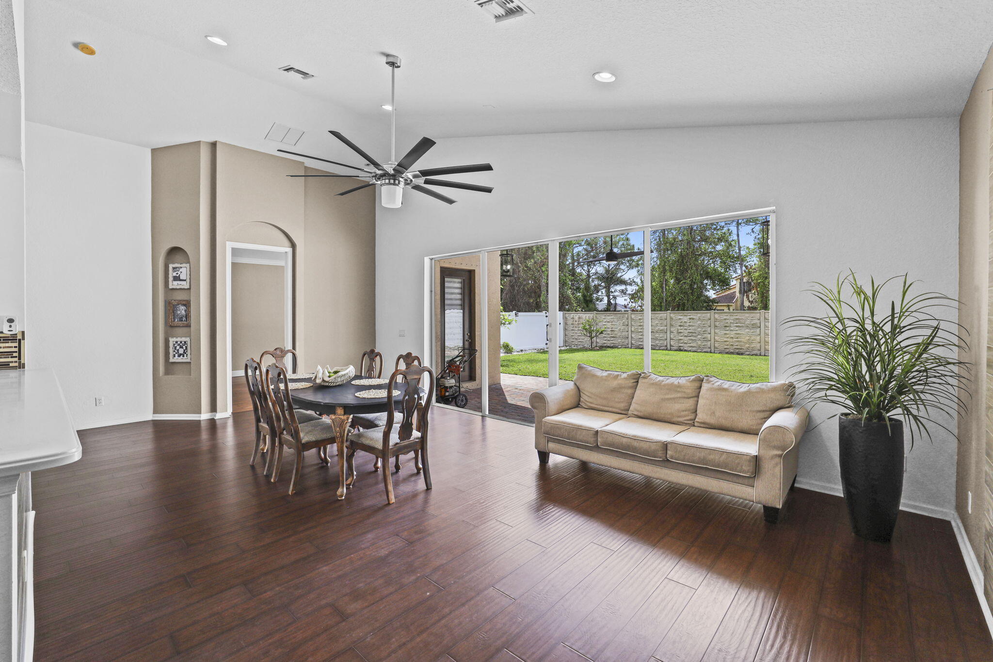 FOURTH  REPLAT OF PORTOFINO ISLES - Residential