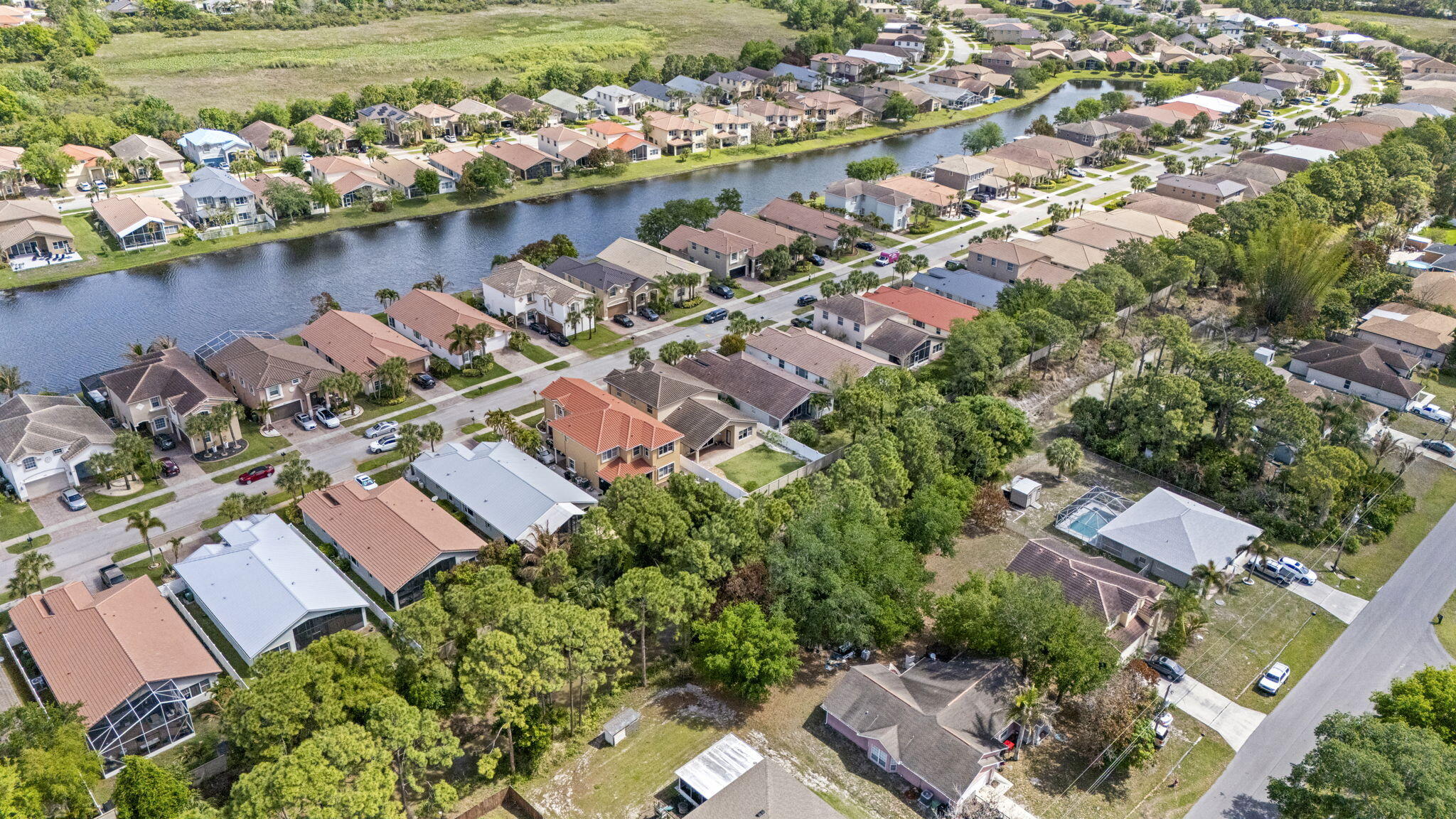 FOURTH  REPLAT OF PORTOFINO ISLES - Residential