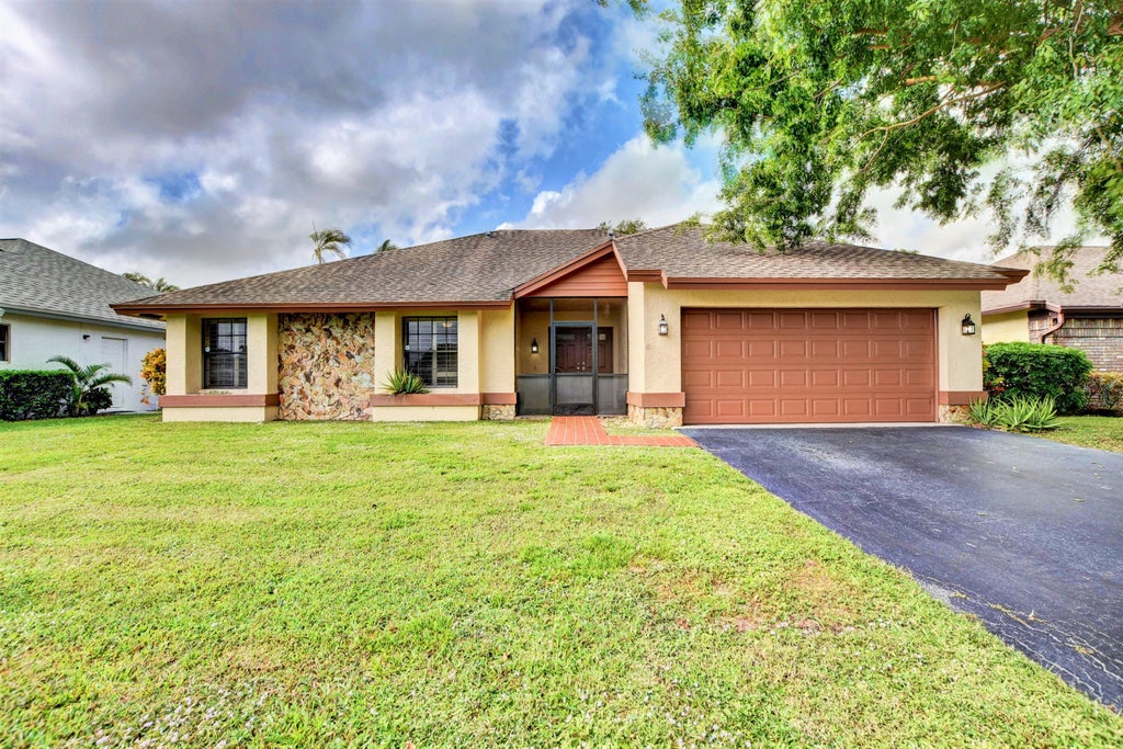 Photo of 18324 181st Circle S, Boca Raton, FL 33498 (MLS # R10971281)