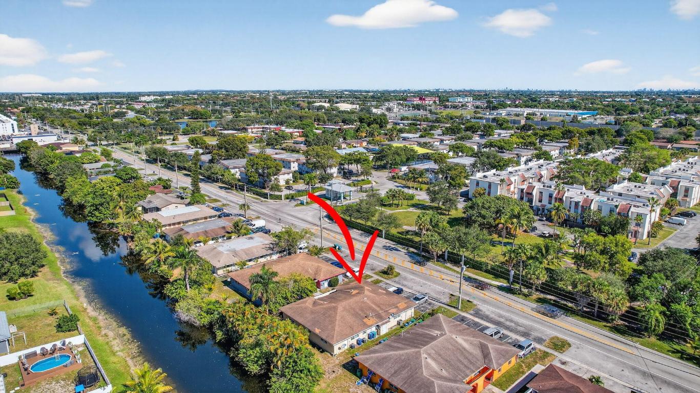 SUNSHINE VILLAS FIRST ADD - Residential Lease