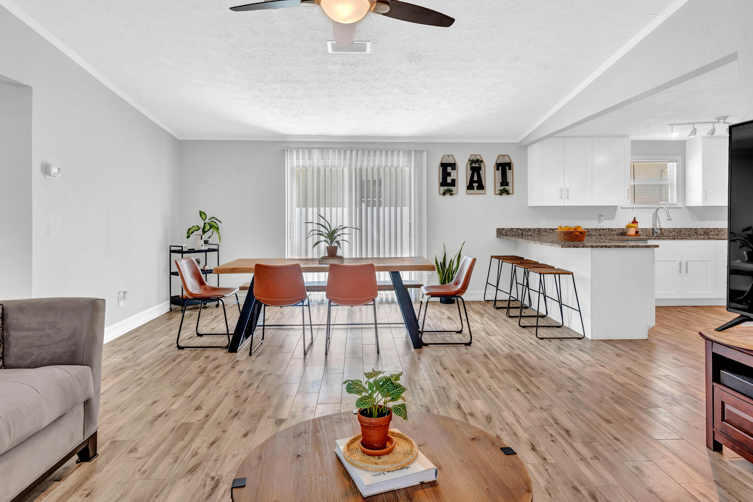 LAKE BOYNTON ESTATES 1 - Residential