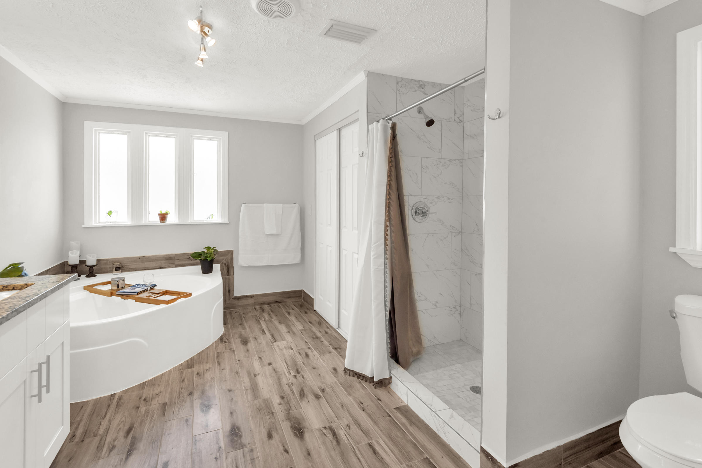 LAKE BOYNTON ESTATES 1 - Residential