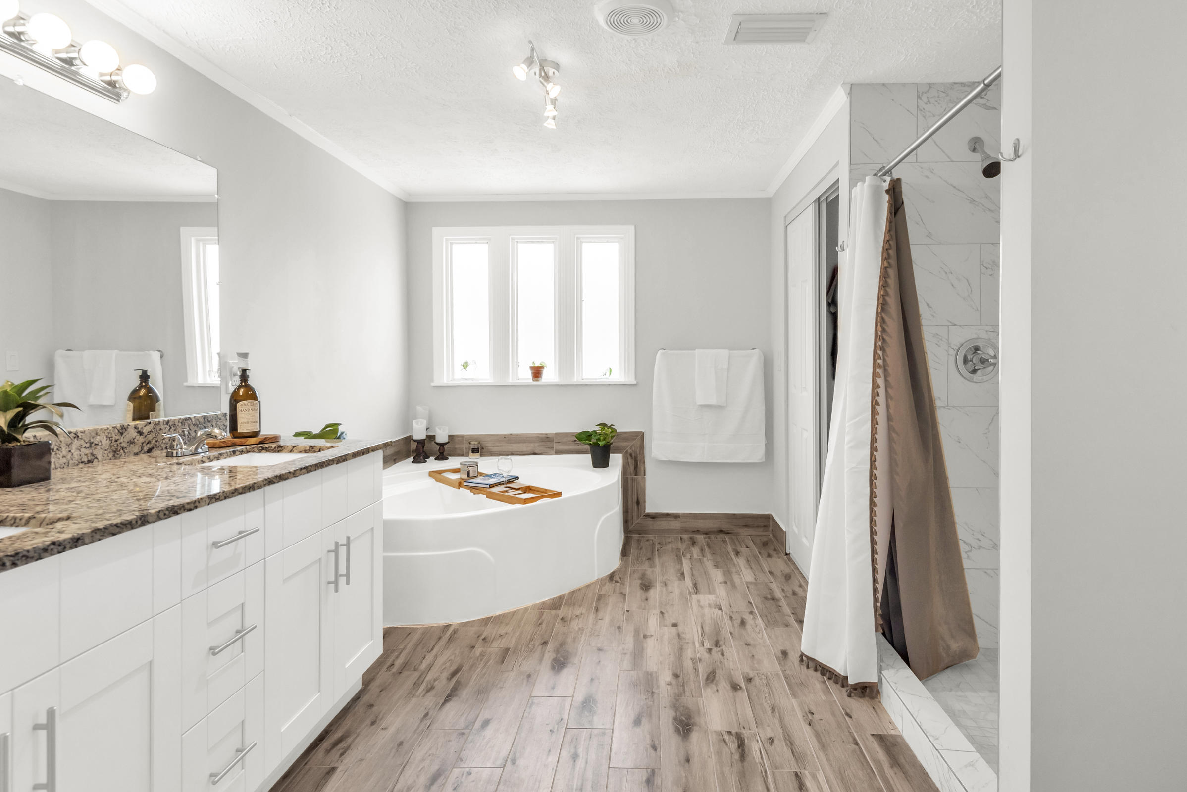 LAKE BOYNTON ESTATES 1 - Residential