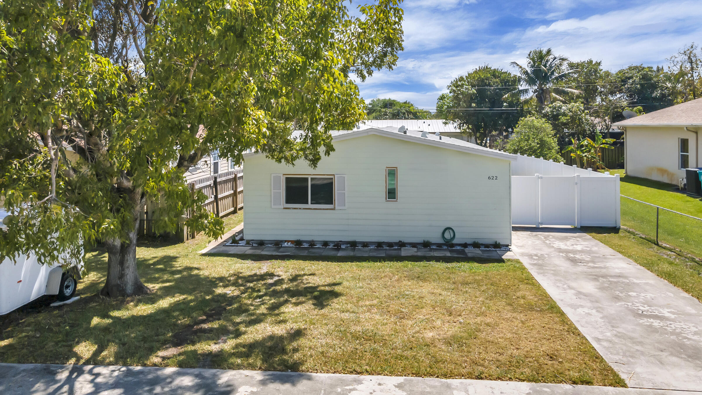 LAKE BOYNTON ESTATES 1 - Residential