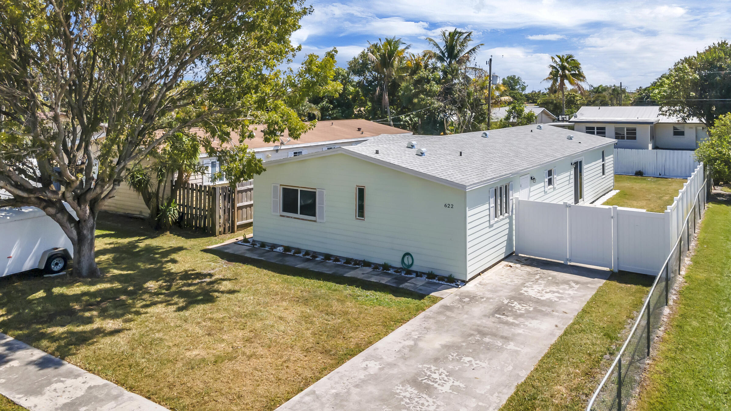 LAKE BOYNTON ESTATES 1 - Residential