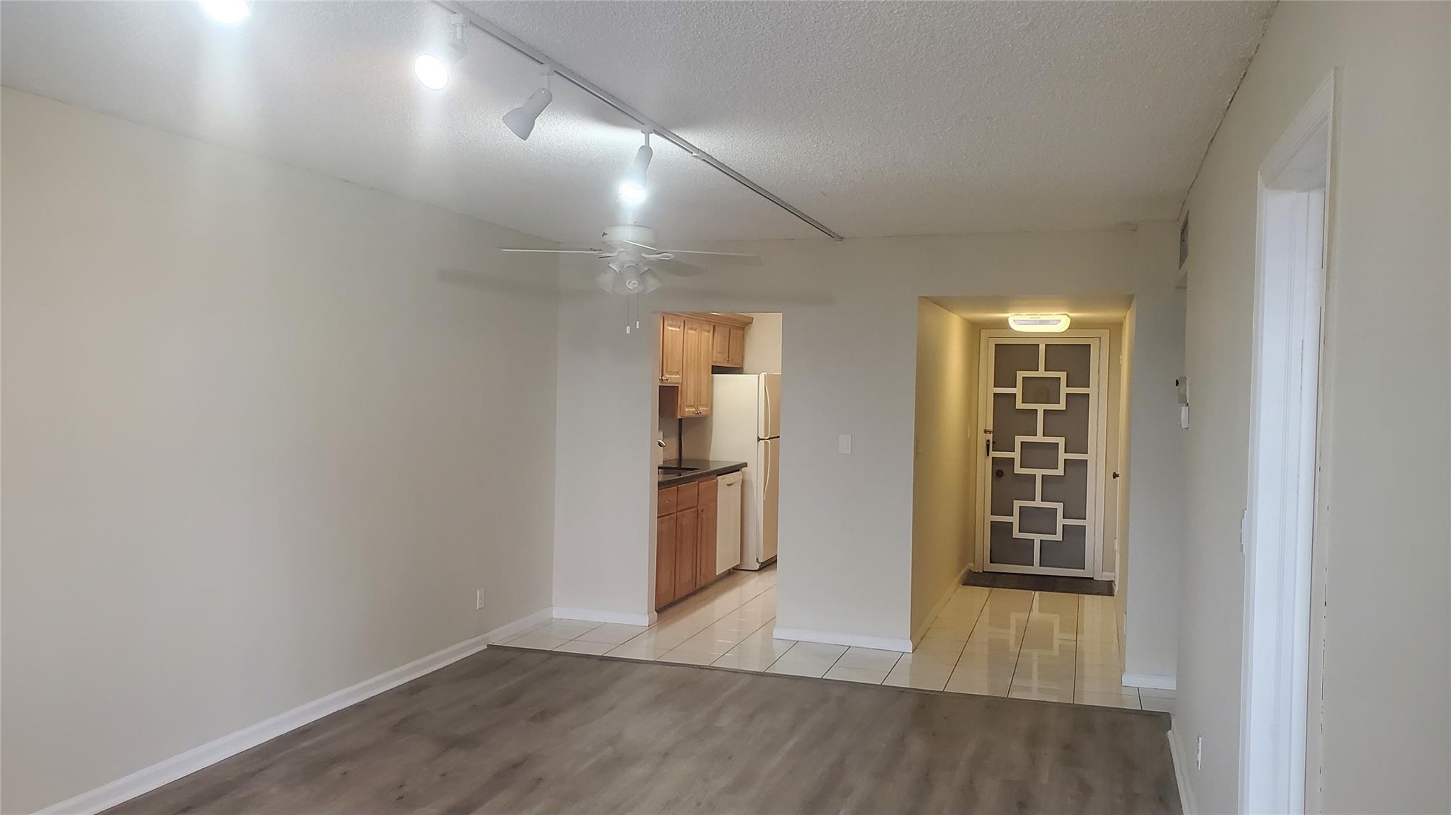 VILLA LAGO - Residential