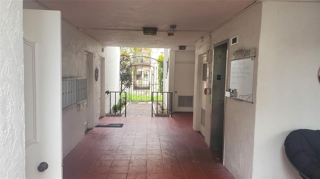 VILLA LAGO - Residential