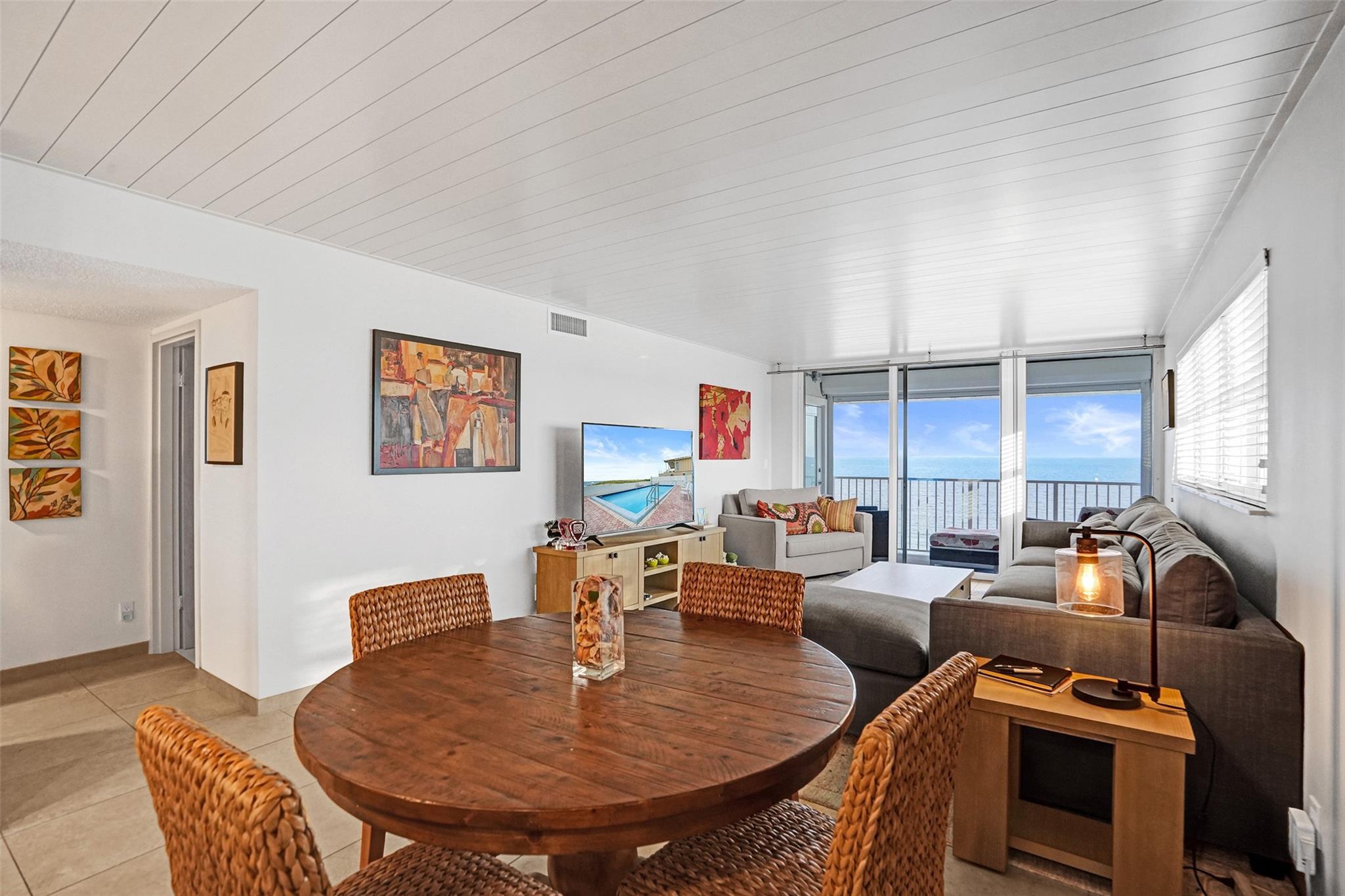 Tha Residence Condo - Residential