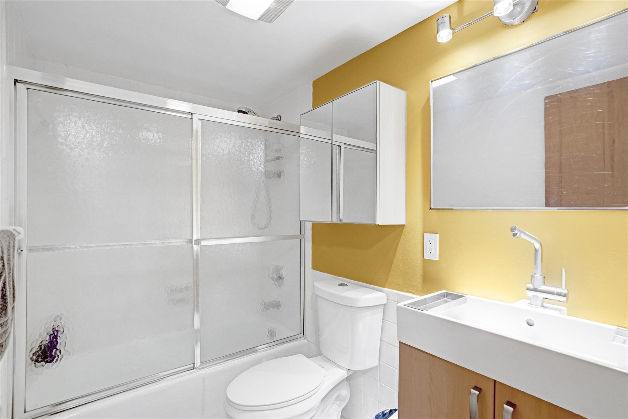 Tha Residence Condo - Residential