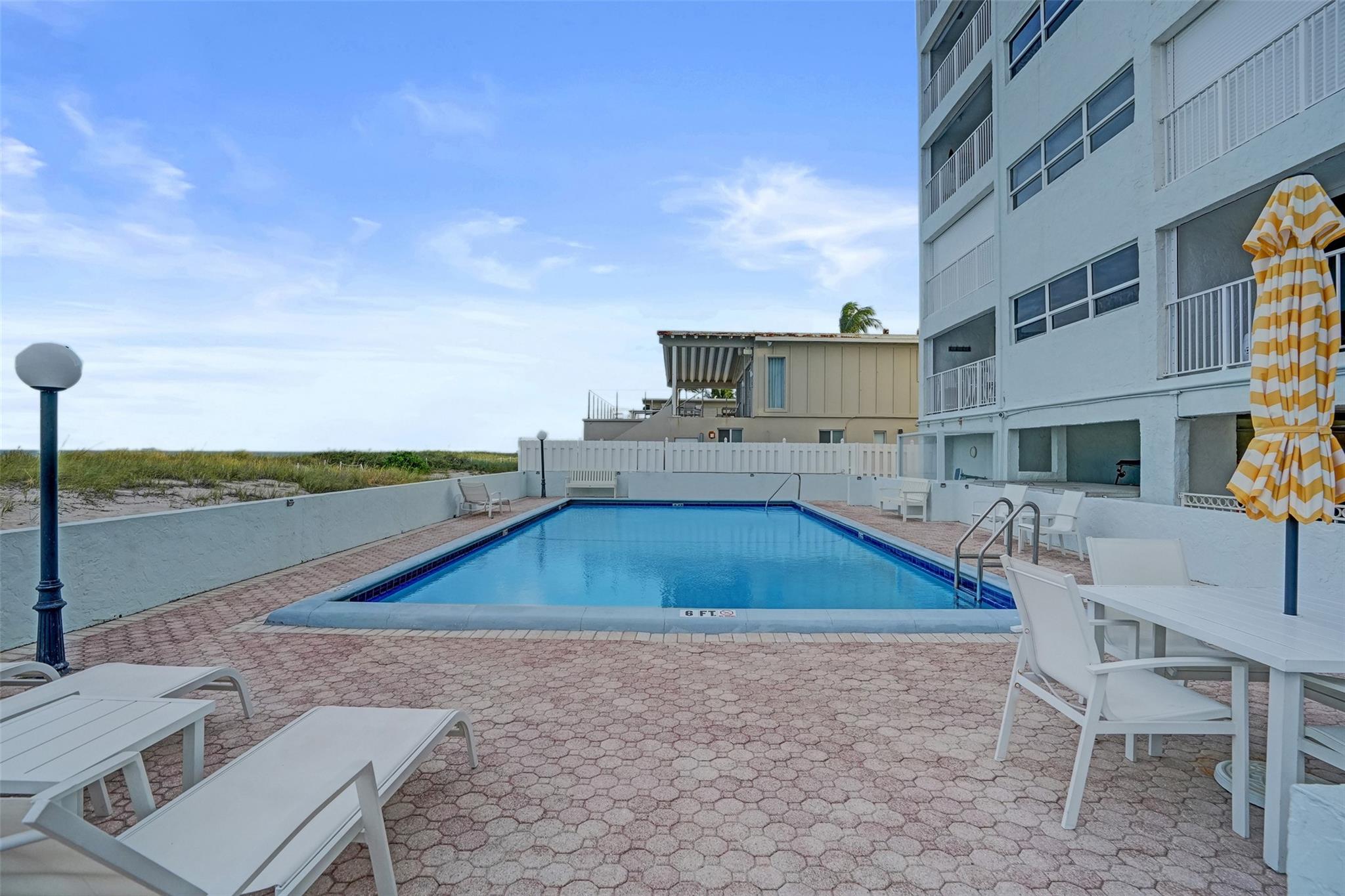 Tha Residence Condo - Residential