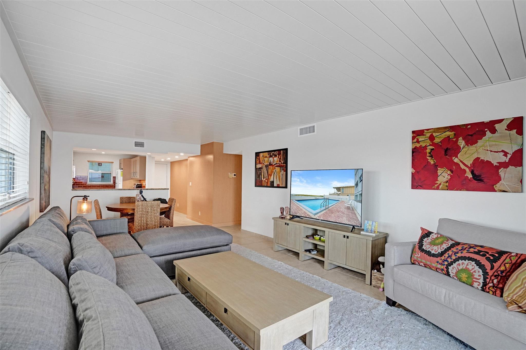 Tha Residence Condo - Residential