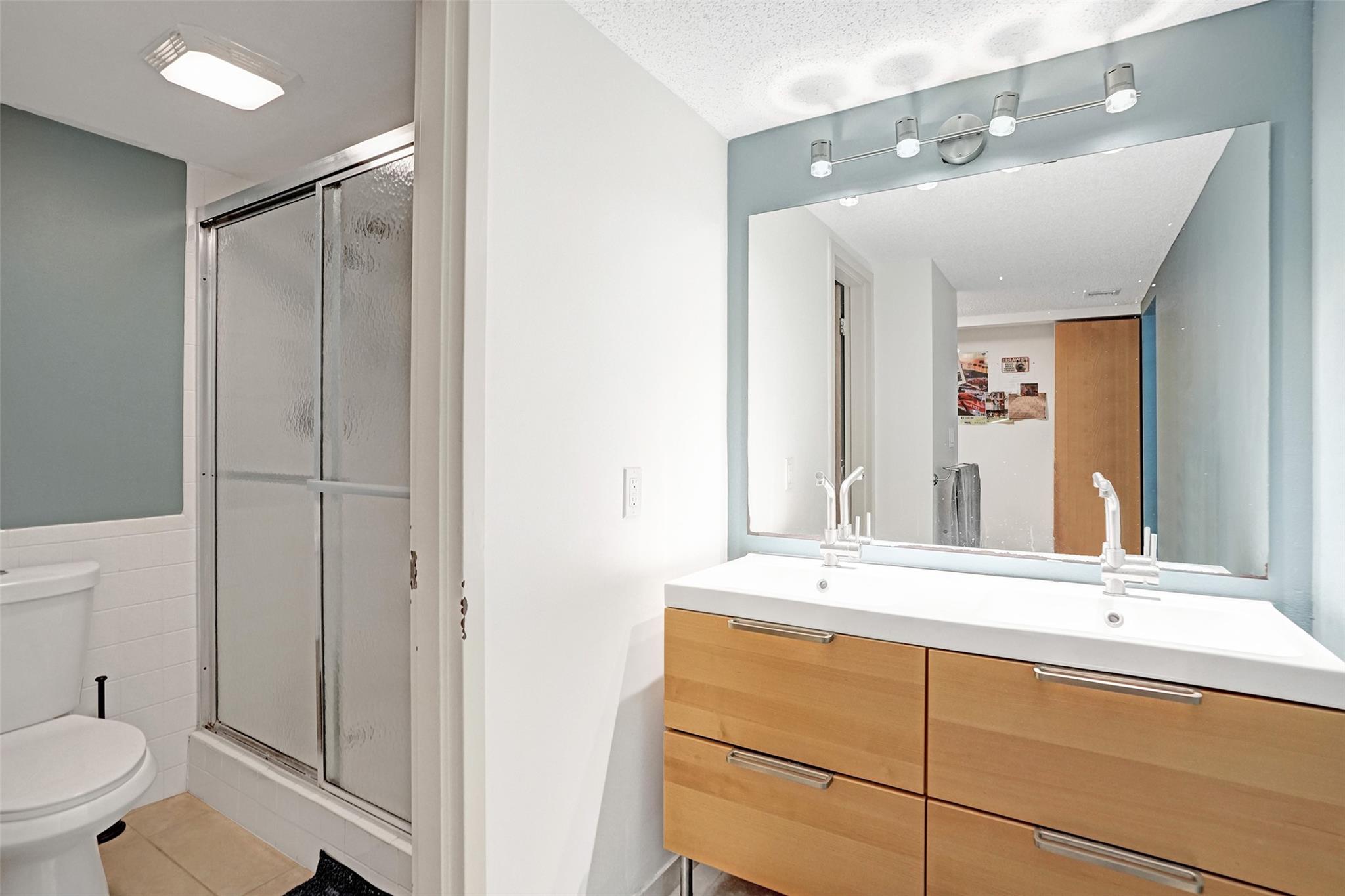 Tha Residence Condo - Residential