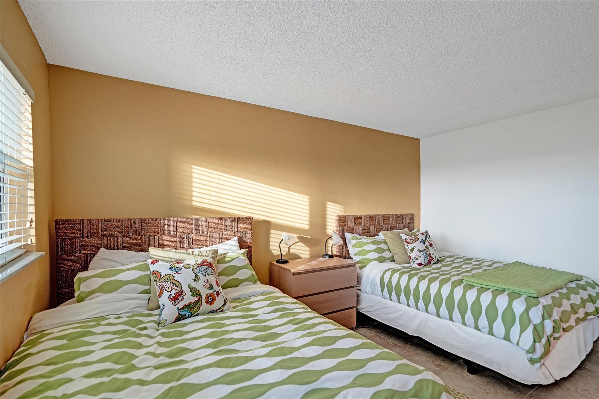 Tha Residence Condo - Residential