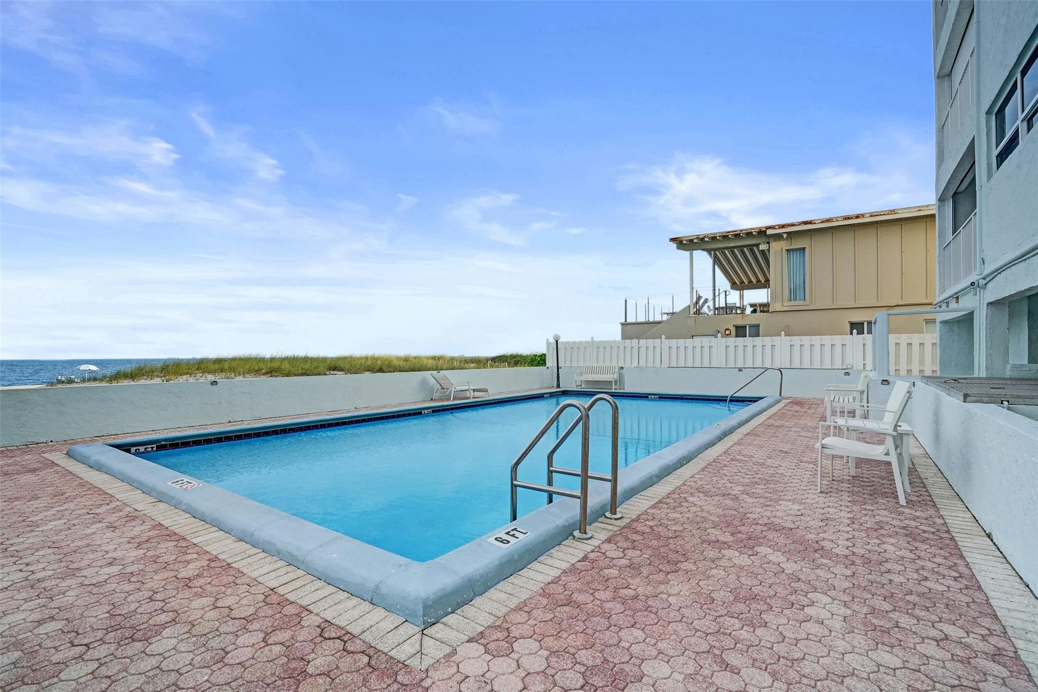 Tha Residence Condo - Residential