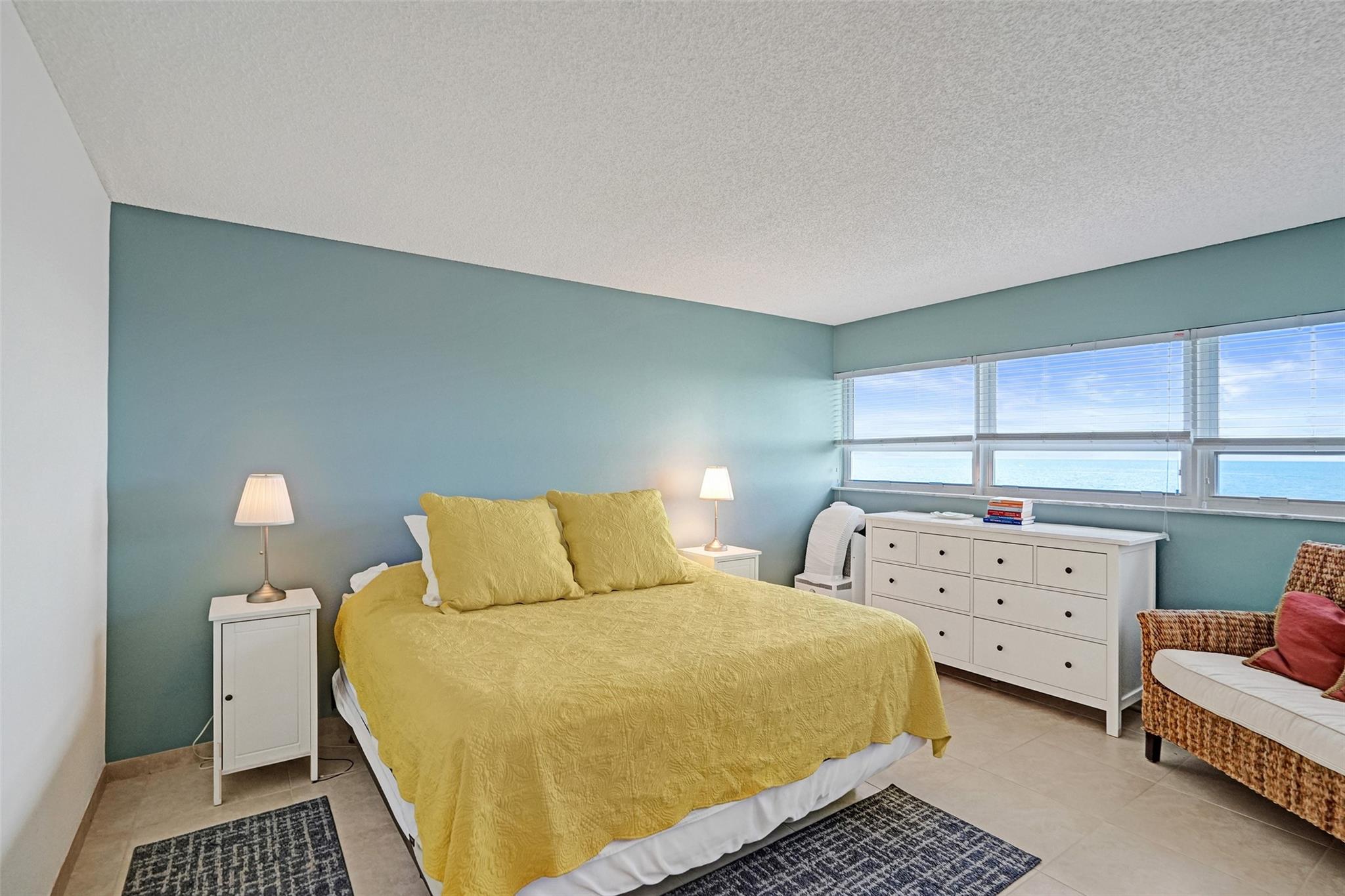 Tha Residence Condo - Residential