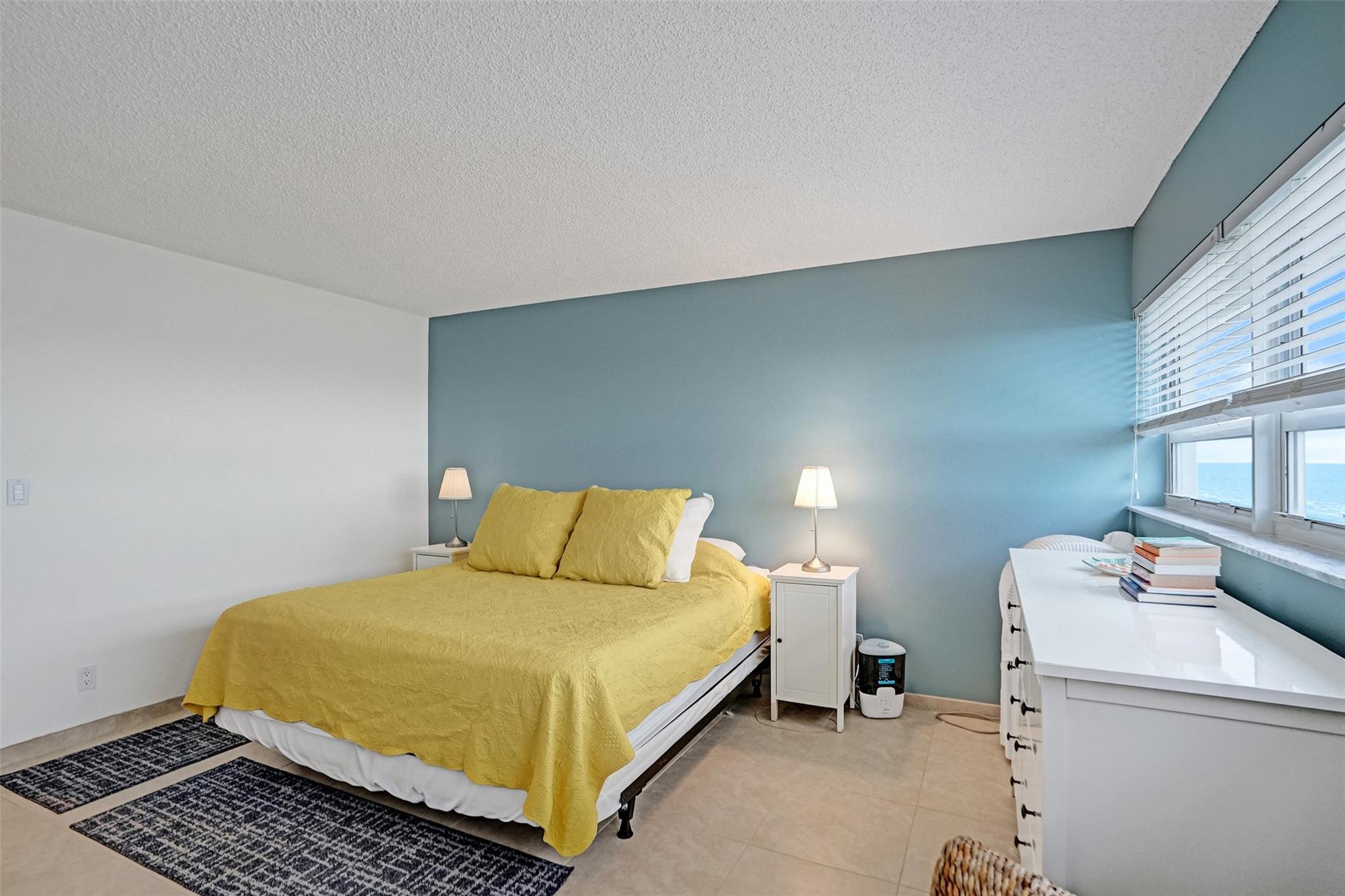 Tha Residence Condo - Residential