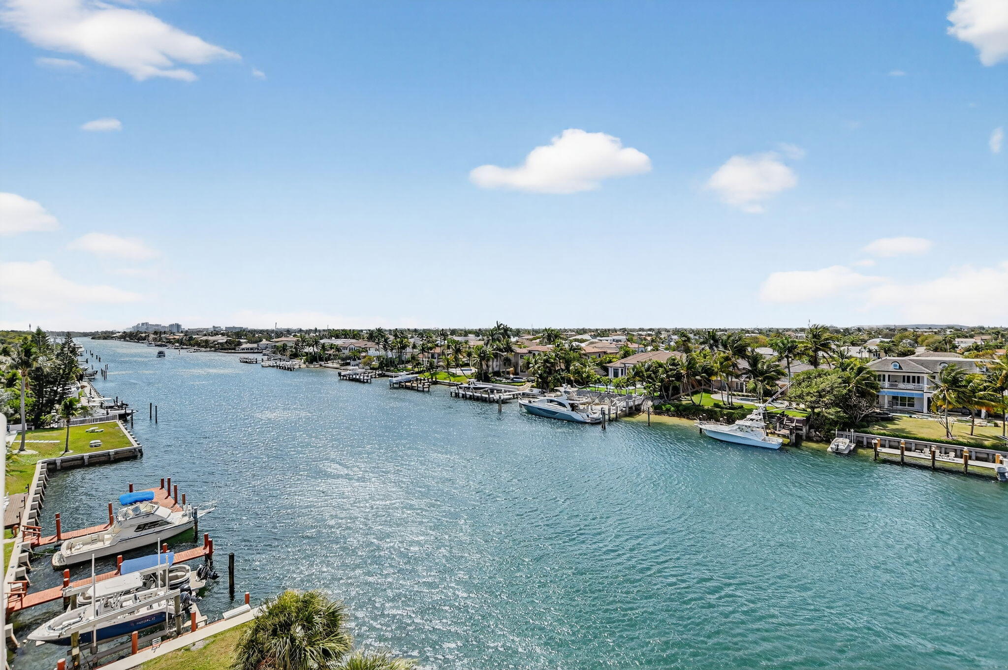 HILLSBORO LE BARON CONDO APTS - Residential