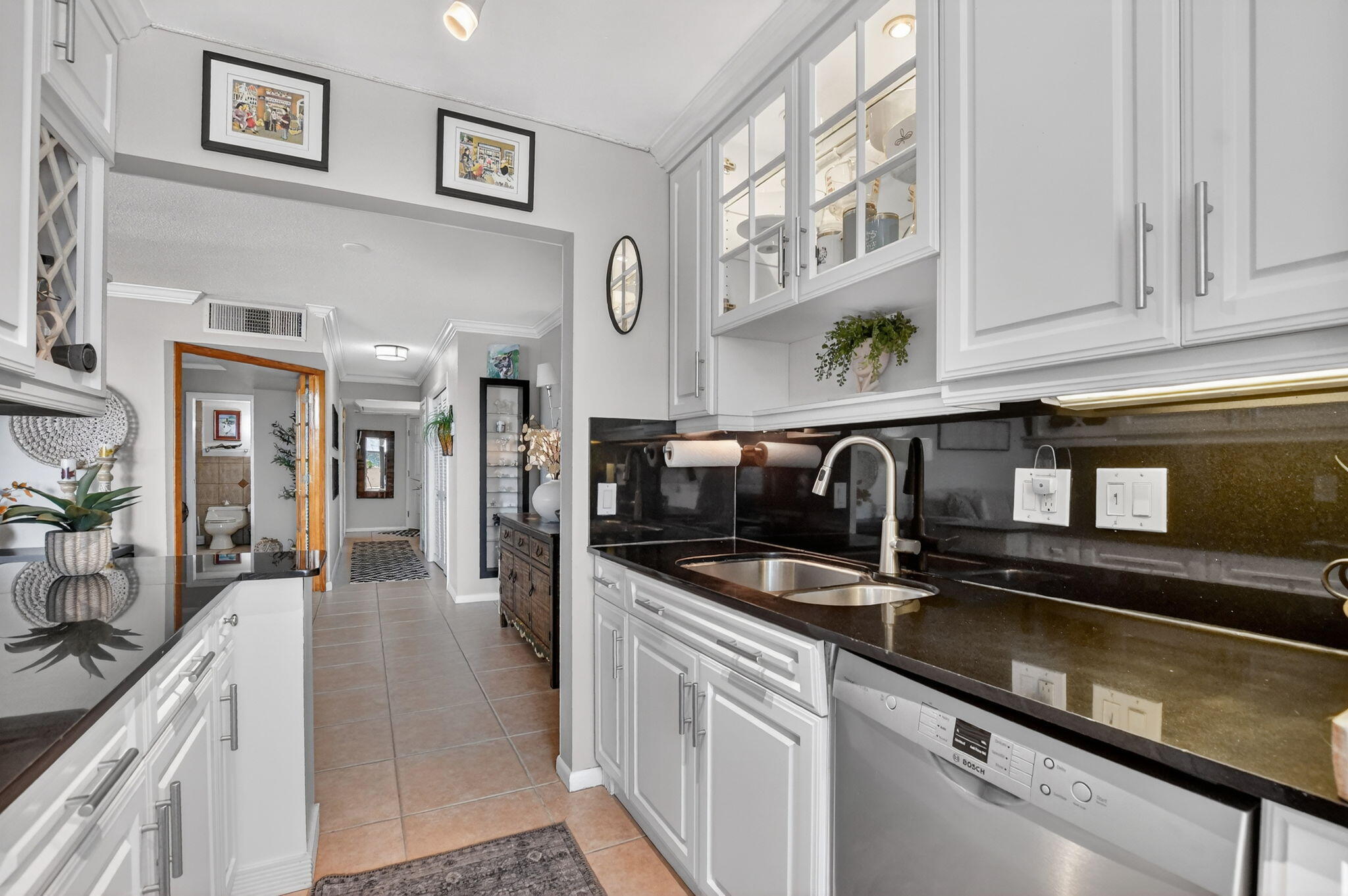 HILLSBORO LE BARON CONDO APTS - Residential