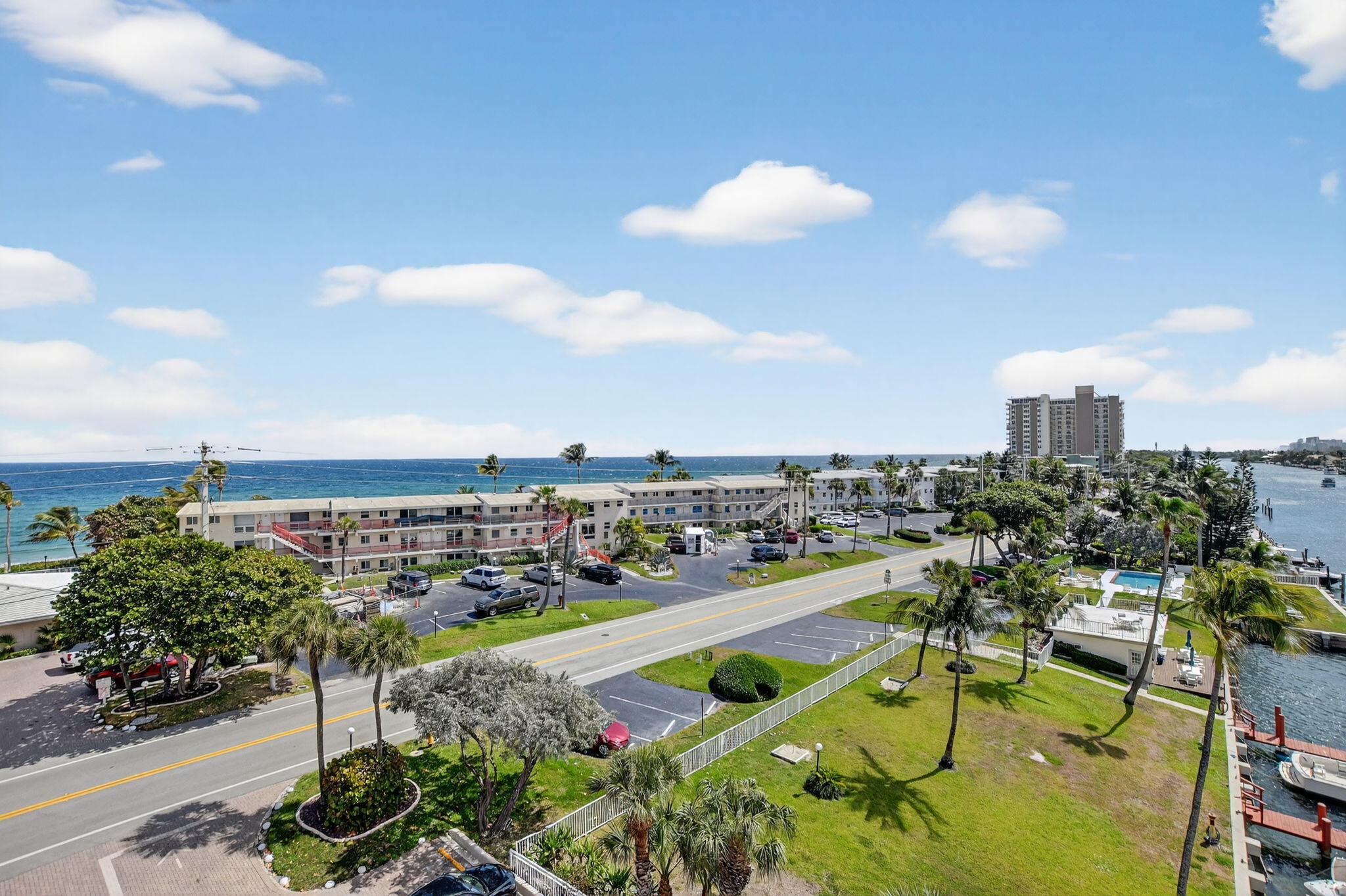 HILLSBORO LE BARON CONDO APTS - Residential