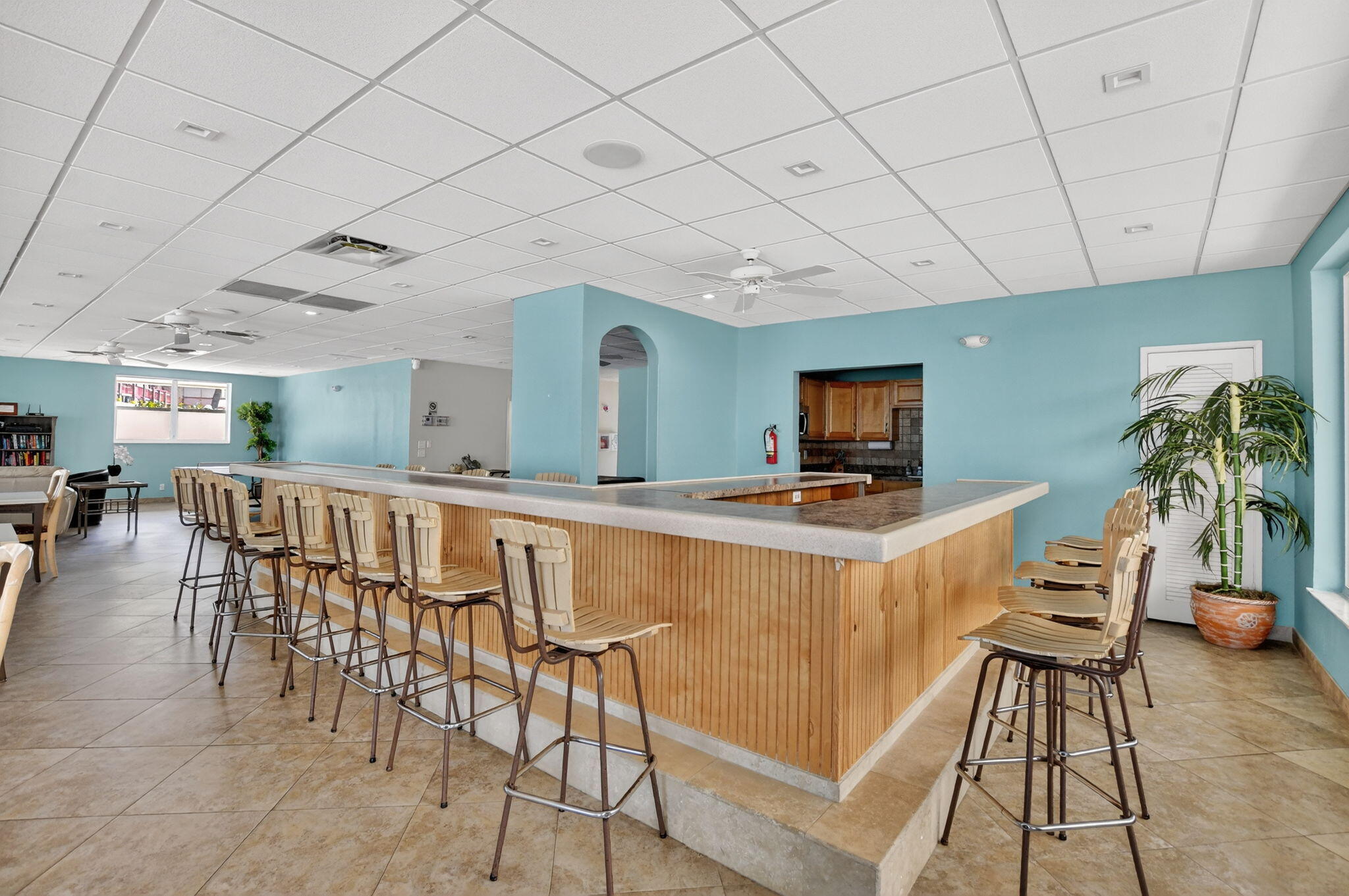 HILLSBORO LE BARON CONDO APTS - Residential