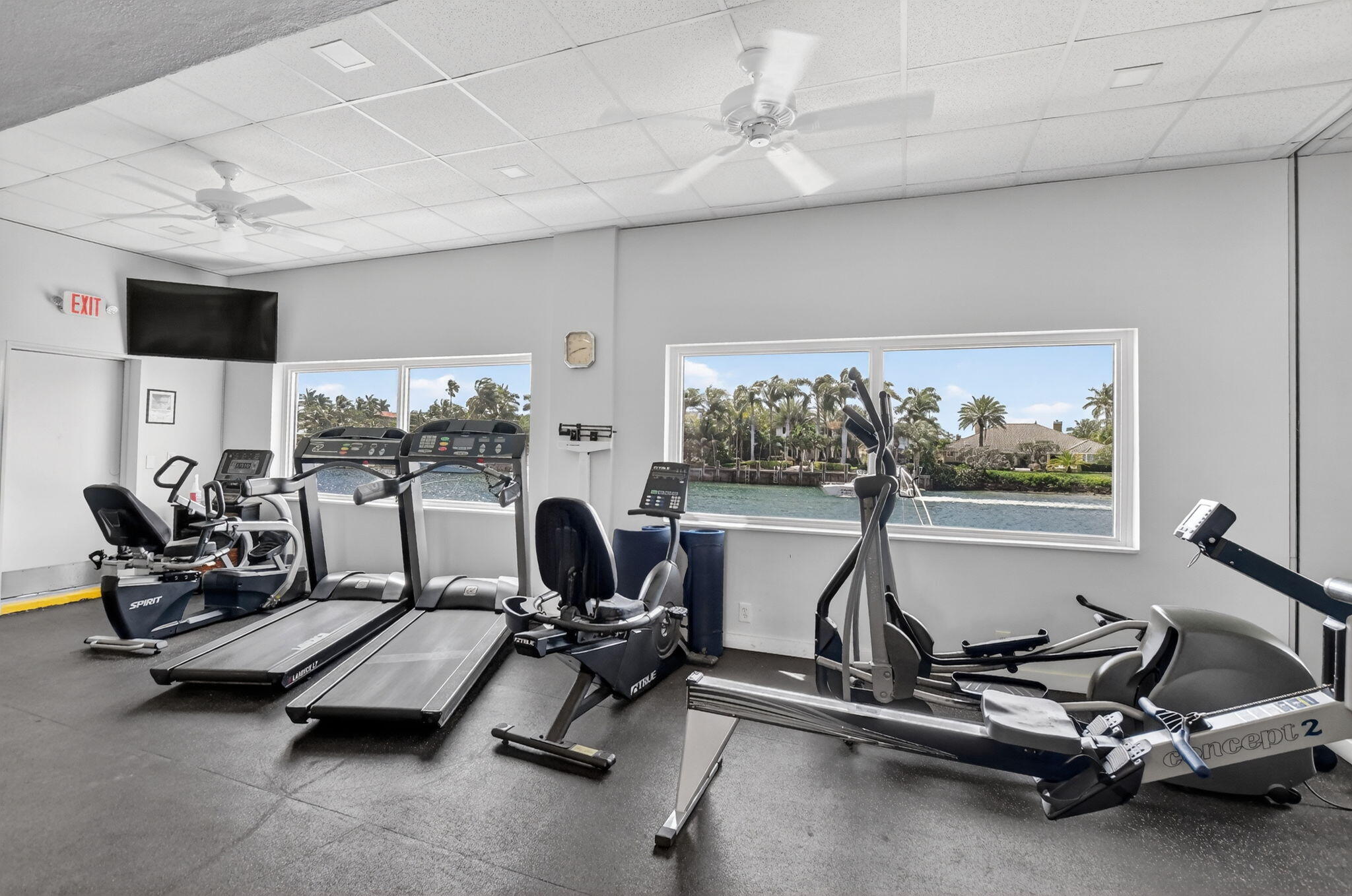 HILLSBORO LE BARON CONDO APTS - Residential