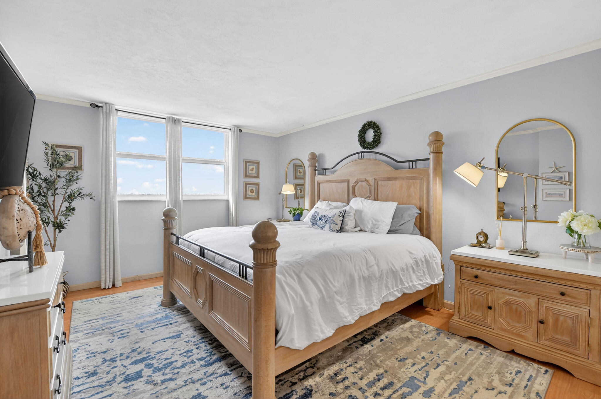 HILLSBORO LE BARON CONDO APTS - Residential