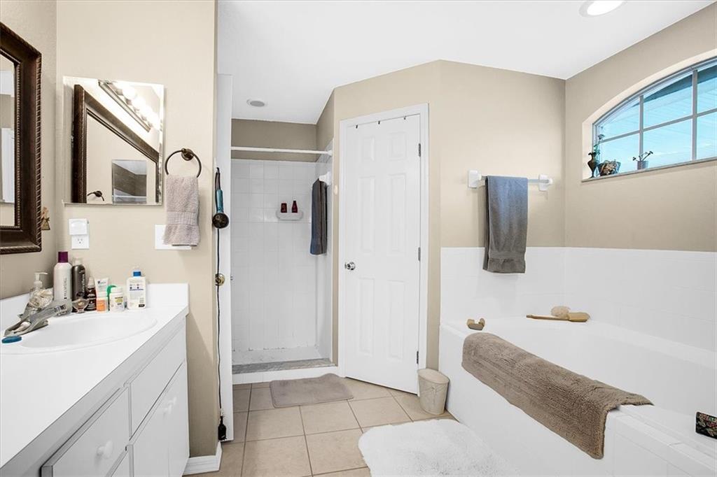 HIGHLAND SQUARE PHASE ONE - Residential