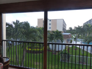 Coastal Towers Cond - Residential